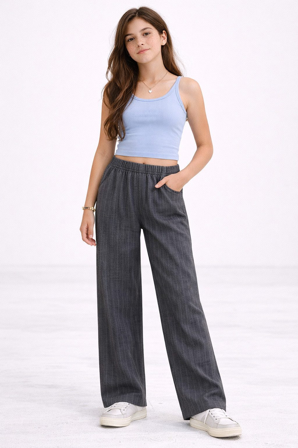 GRUNT Dehnbund-Hose GRLotte (1-tlg) GRUNT Mädchenhose GRLOTTE Pin Pants mit Nadelstreifen