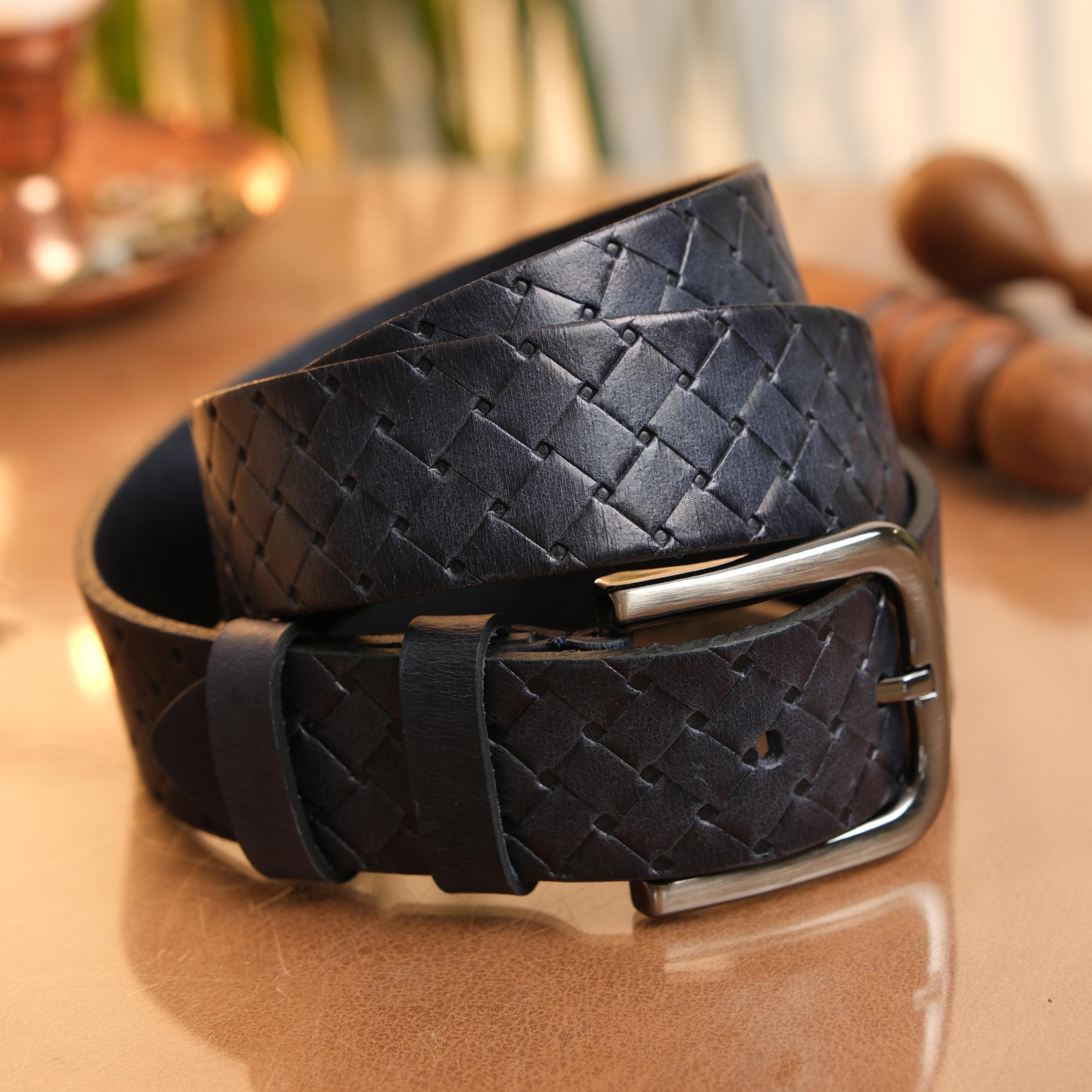 herémood Ledergürtel Gürtel Herren 4cm breit Ledergürtel Jeans Premium Geschenke für Männer (100 % Echtleder Gürtel handgefertigt, hochwertig verarbeitet, kürzbar, 1-St., Blau 130 cm – 4 cm breit – echtes, robustes Büffelleder, langlebig) Ledergürtel Herren Blau – robust & edel, ideales Herrengeschenk