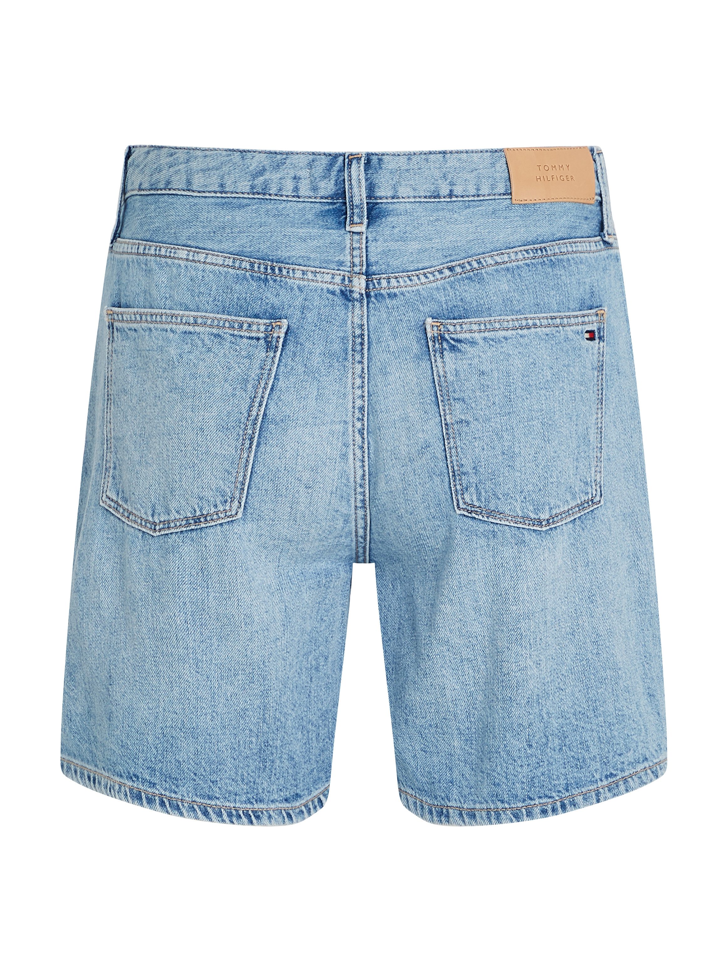 Tommy Hilfiger Shorts DNM STRAIGHT SHORT RW SIA mit leichter Waschung, Logo-Bage