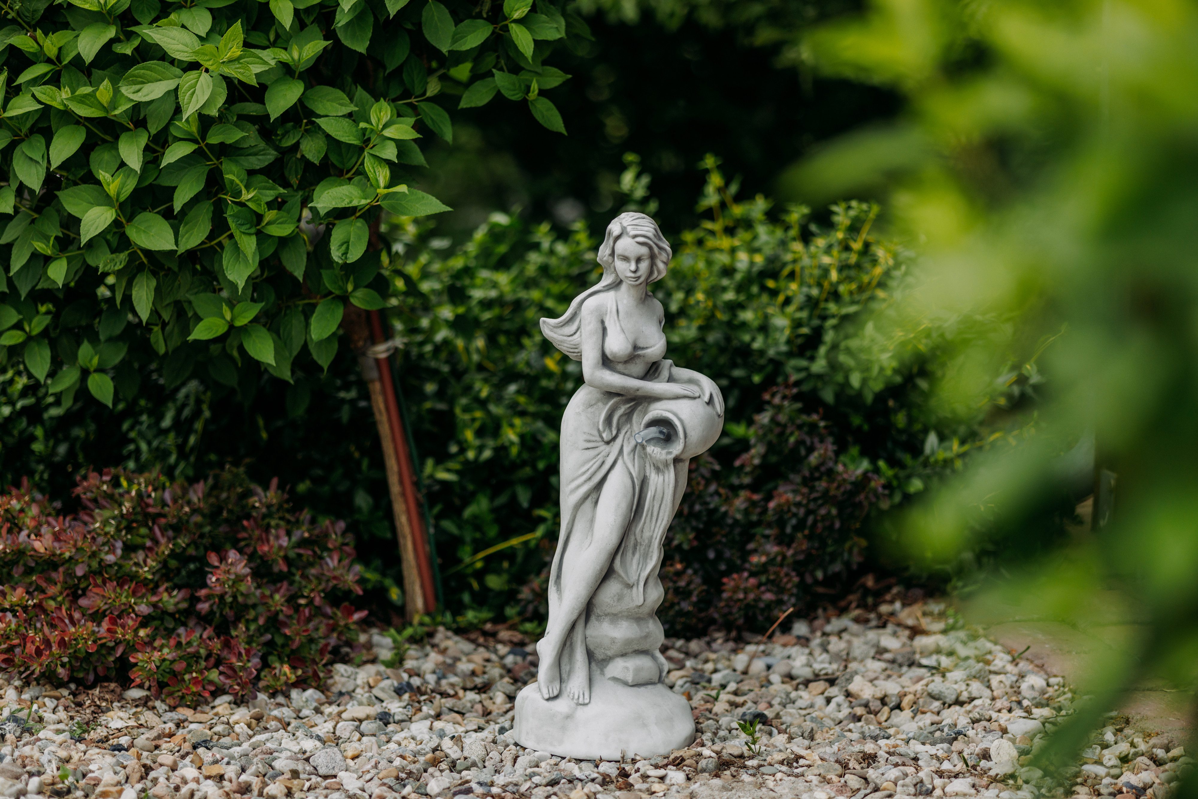 gartendekoparadies.de Gartenfigur Statue Venus optional mit Wasserlauf, Steinfigur, H. 69 cm, 19 kg, Frostsicher