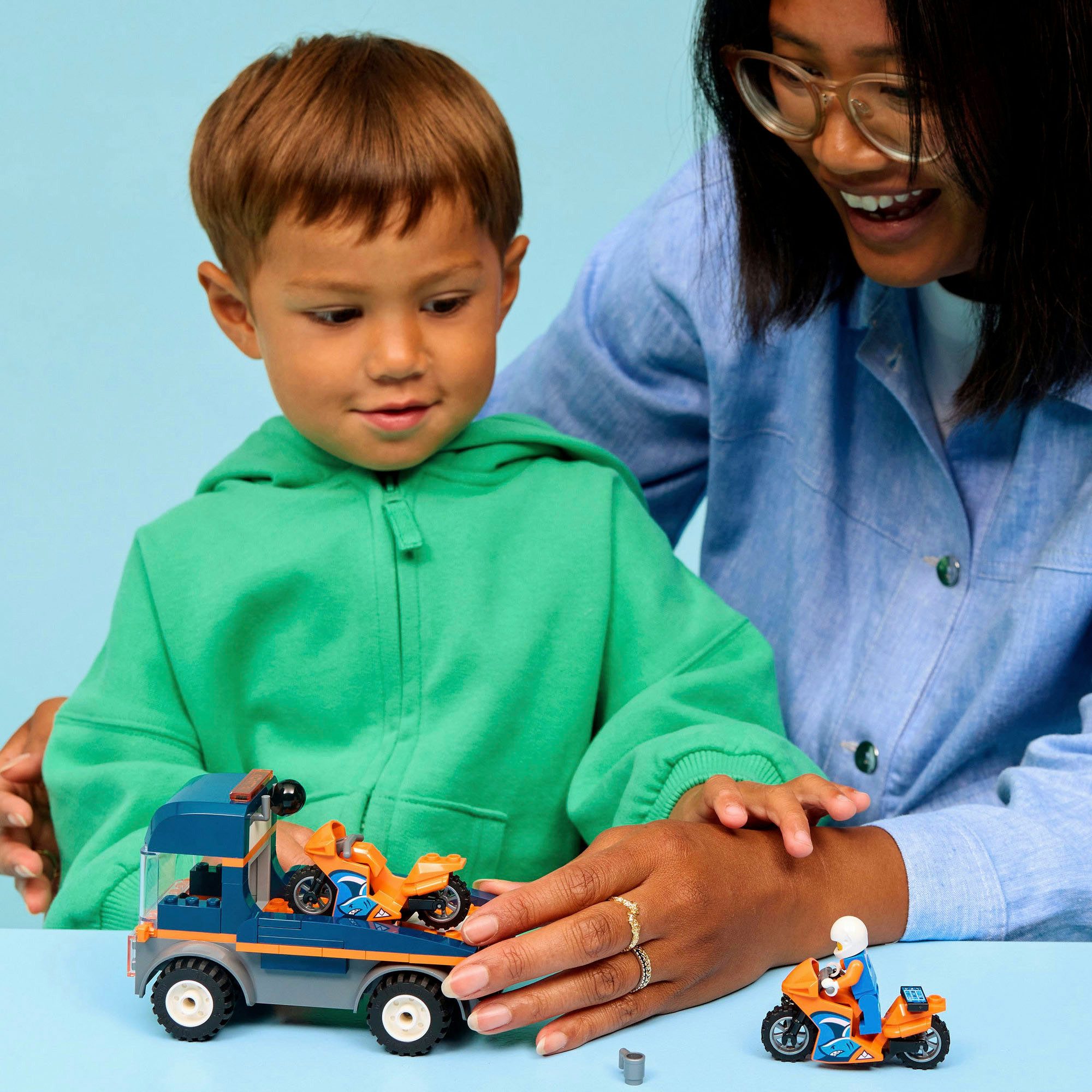 LEGO® Motorradtransporter (60491), LEGO City Konstruktionsspielsteine, (88 St), Made in Europe
