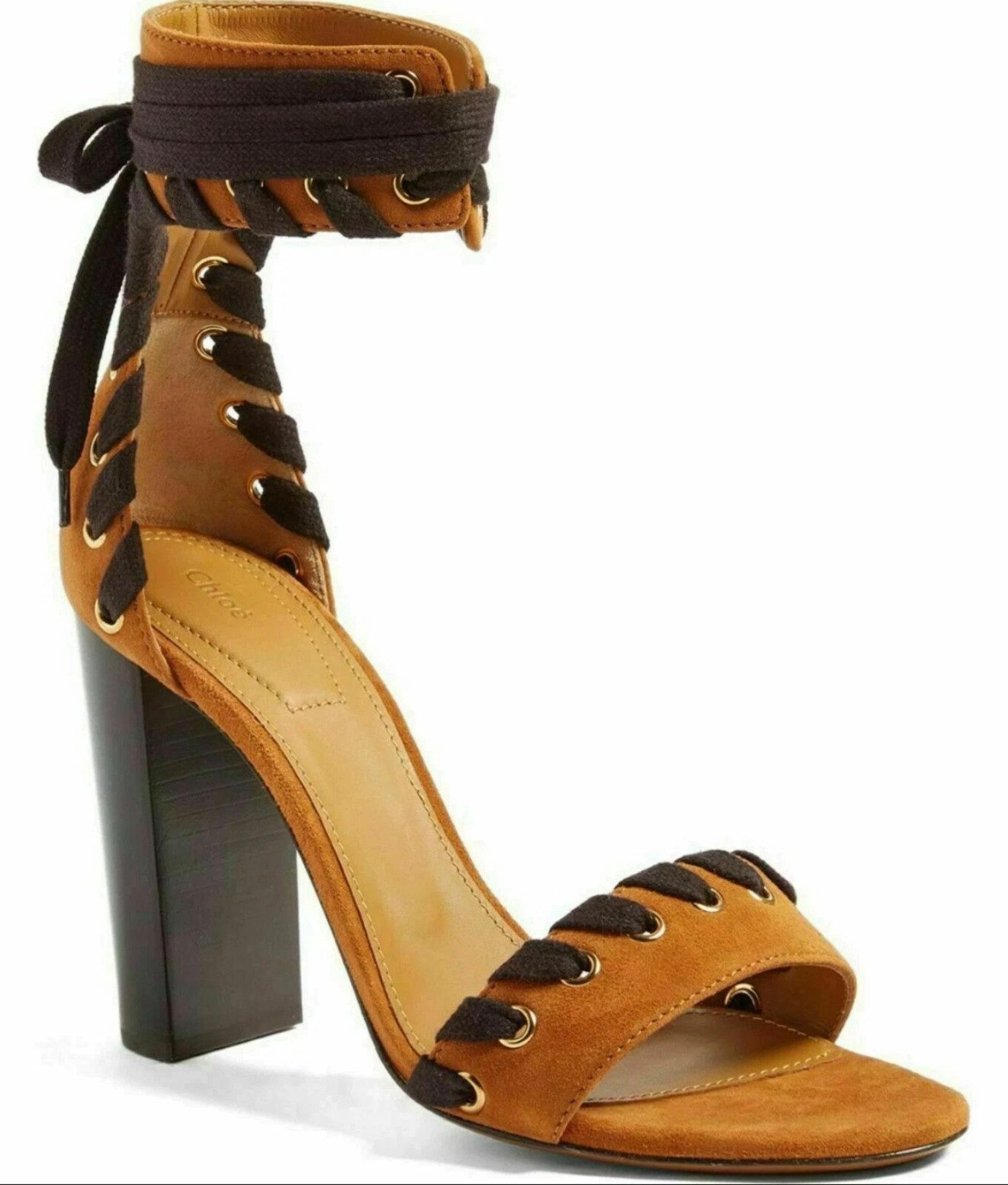 Chloé Miles Sandalen Veloursleder mit Whipstitch-Details und Schnürung High-Heel-Pumps Aufwendige Whipstitch-Nähte und feminine Schnürung