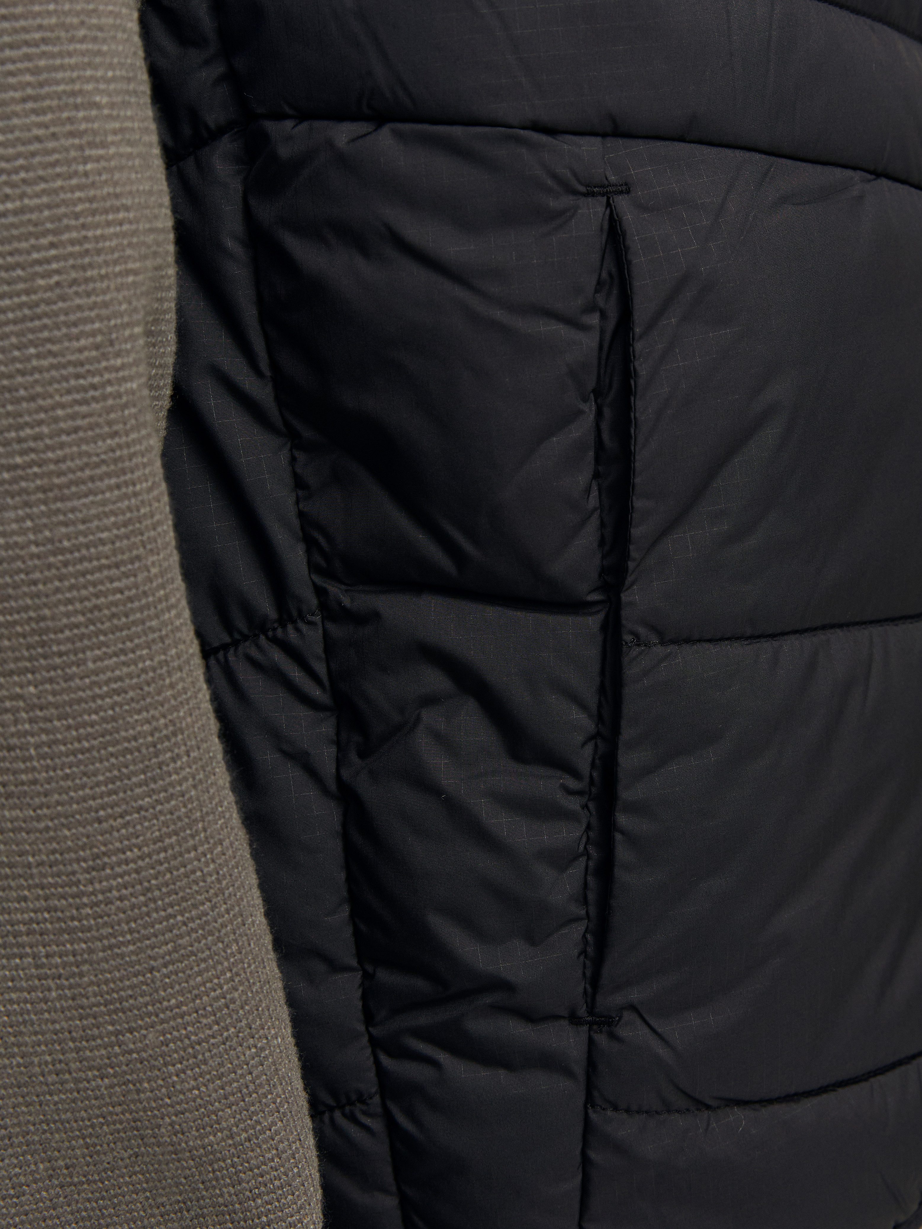 Jack & Jones Steppweste JJESTATE Praktische Weste mit Beutel, ideal für unterwegs unifarben, modisch, regular fit, Polyester