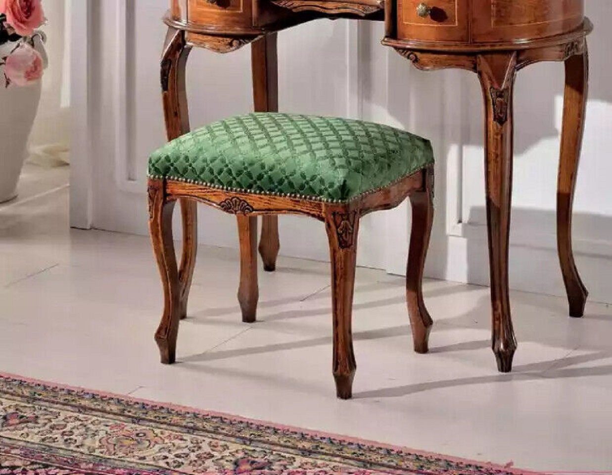 JVmoebel Schlafzimmer Made Hocker St., Europe Klassischer Textil Beistellhocker (1 Hocker), in Hocker Einrichtung