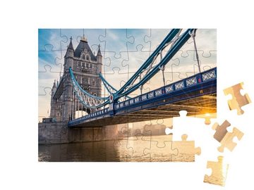 puzzleYOU Puzzle Tower Bridge mit Sonnenfackel, 48 Puzzleteile, puzzleYOU-Kollektionen London