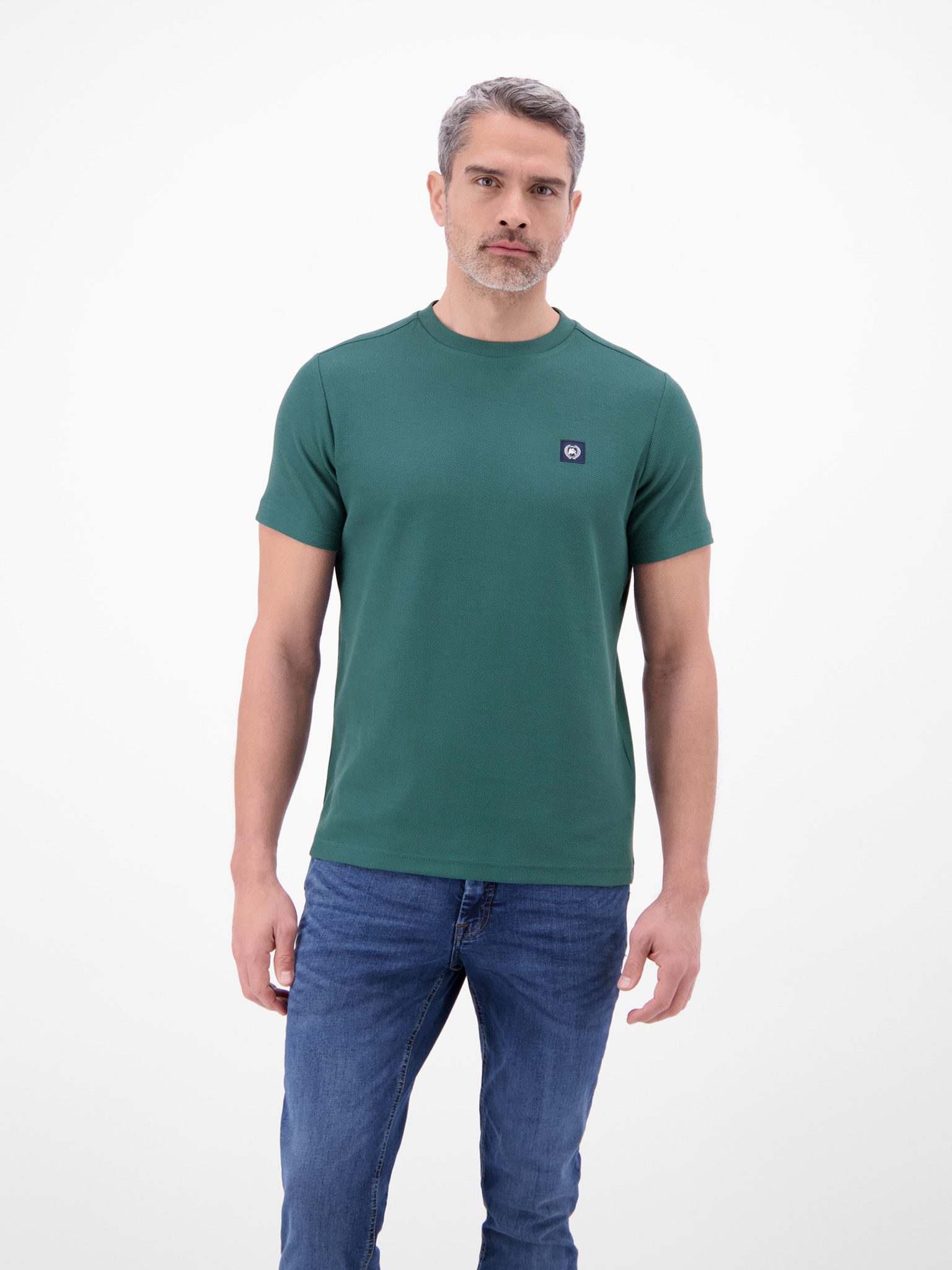 LERROS Rundhalsshirt mit Logo-Badge und in Waffle-Optik