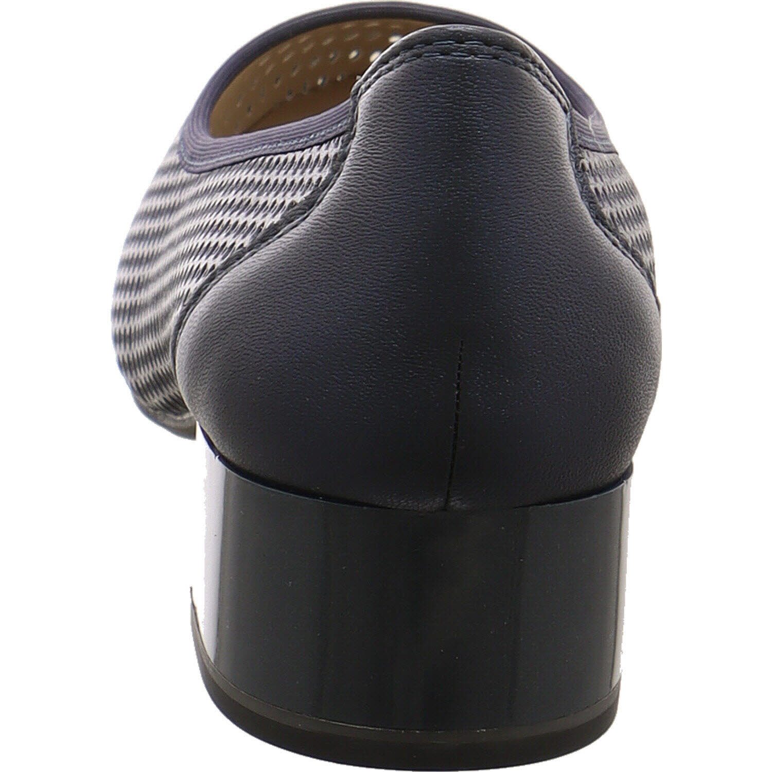 Caprice Pumps