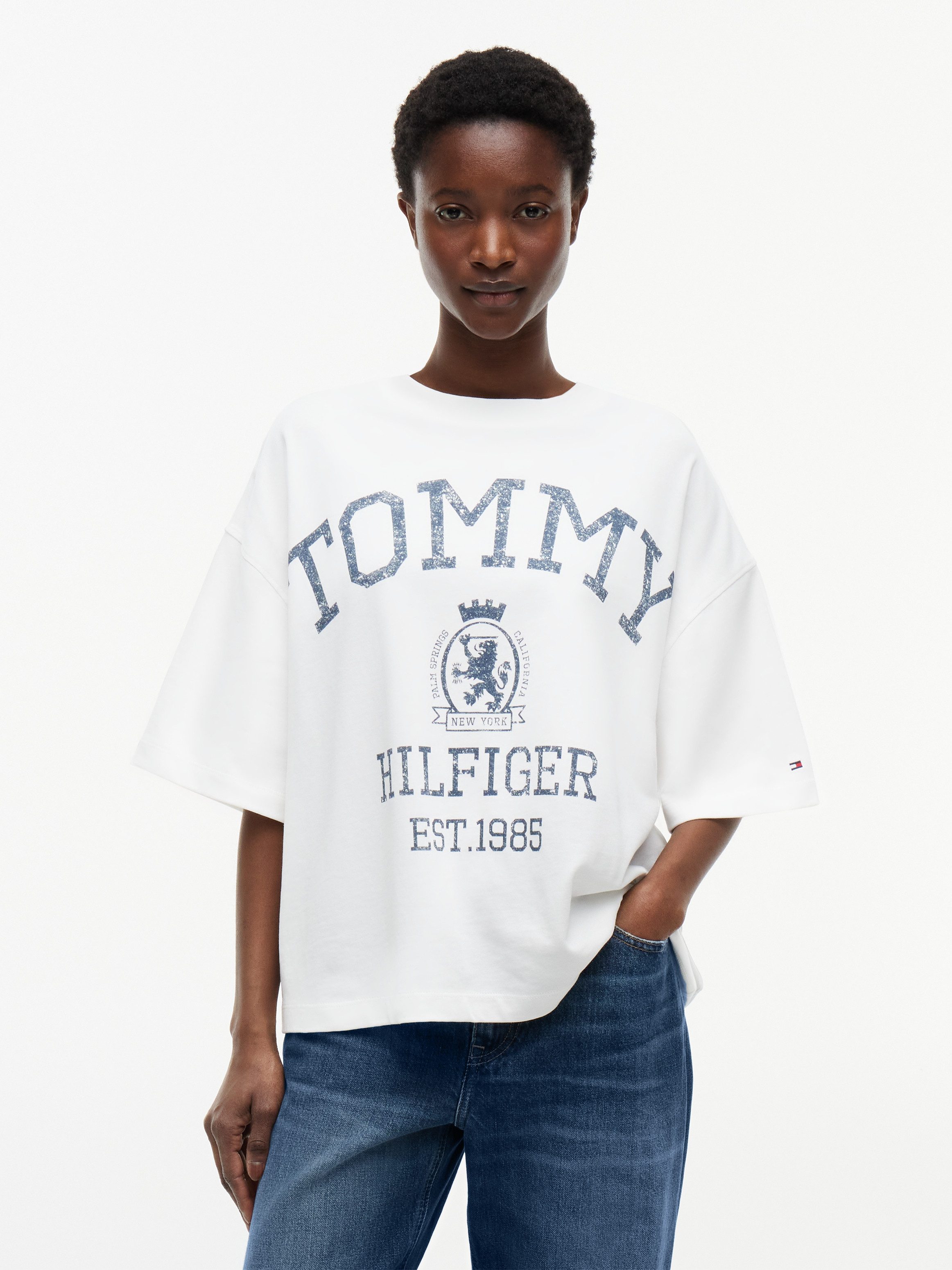 Tommy Hilfiger Kurzarmshirt VARSITY CREST RLX SS T-SHIRT Baumwolle, relaxed fit, Logoprint