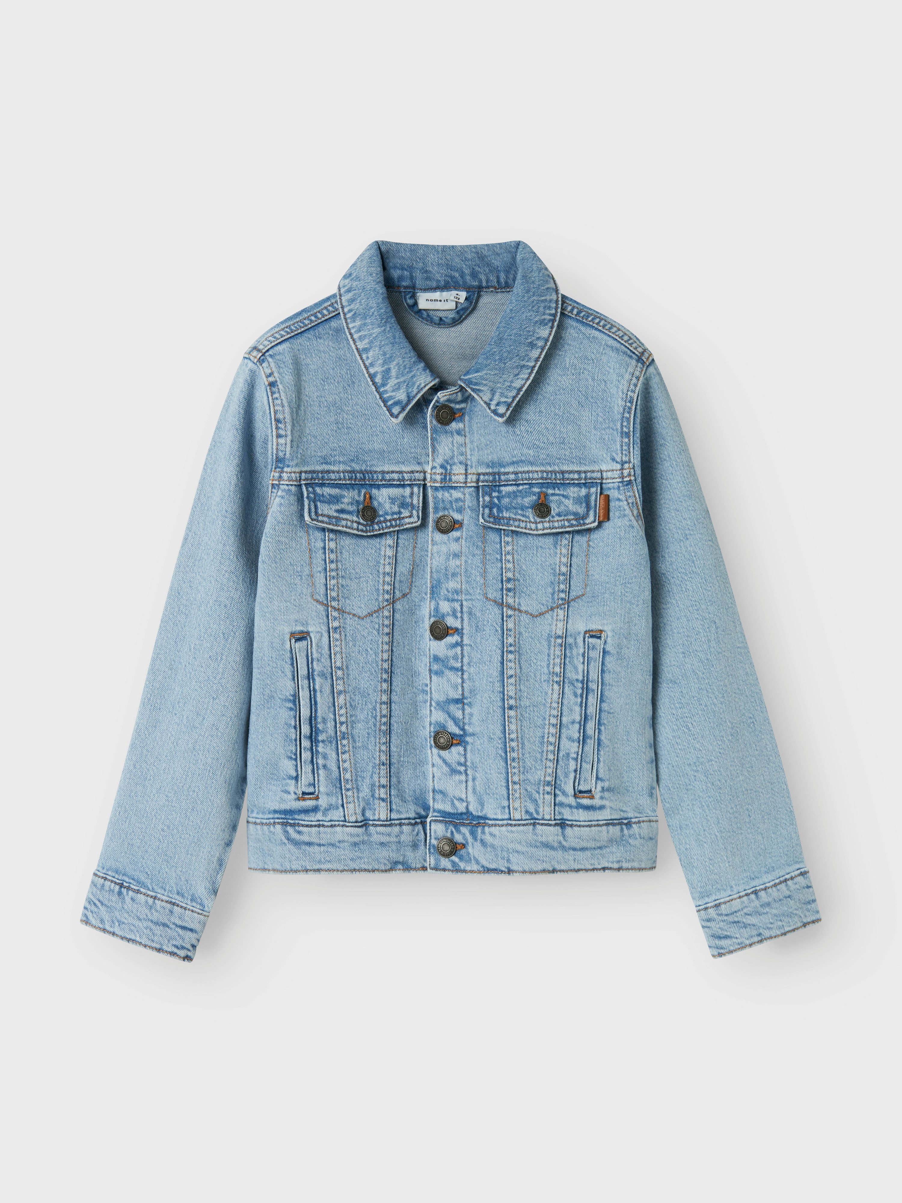 Name It Jeansjacke NKMJAGGER für Jungen mit Brusttaschen und elastischem Denim regular fit, Denim, Abriebeffekte, Umlegekragen