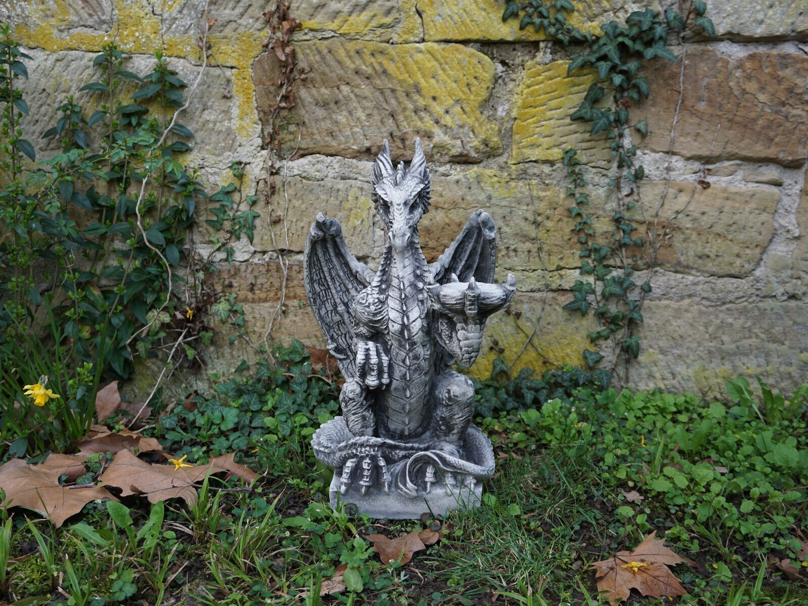 gartendekoparadies.de Gartenfigur Drache auf Sockel, H. günstig online kaufen