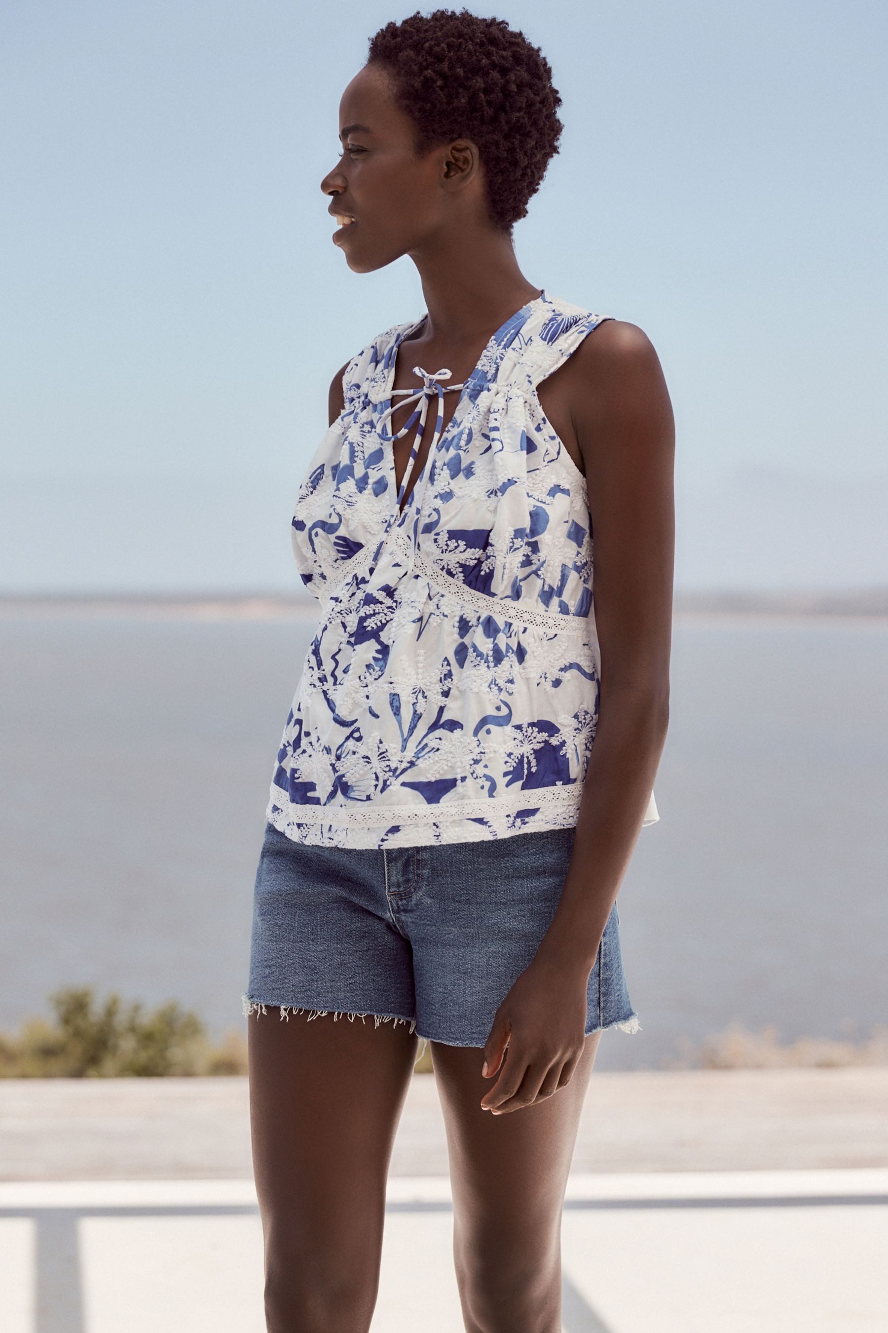 Next Shirttop Ärmelloses Top mit Lochstickerei günstig online kaufen