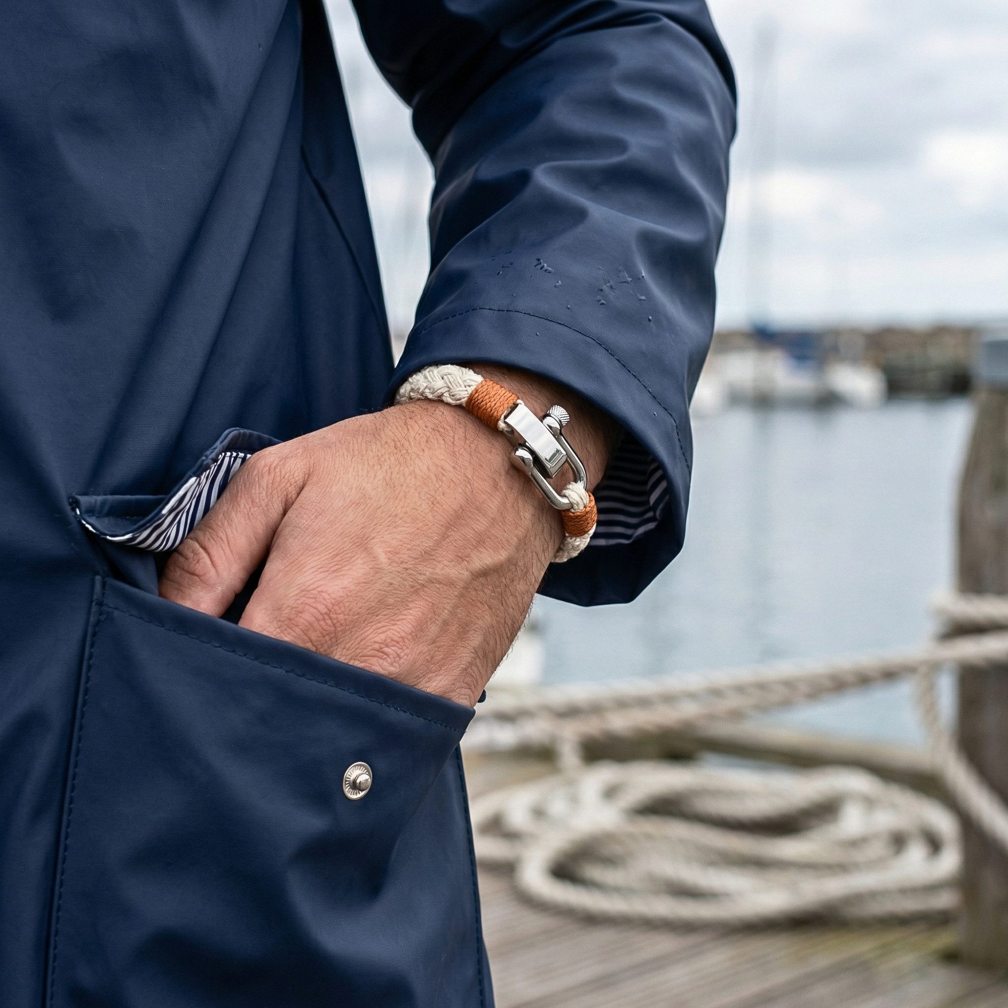 UNIQAL.de Armband Maritimes Segeltau-Armband mit Edelstahl-Schäkel – nautisch, unisex (hochwertiges Segeltau, Edelstahl-Schäkel, zeitloses Design, langlebige Qualität, ideal für Alltag & Freizeit), sorgfältig verarbeitet