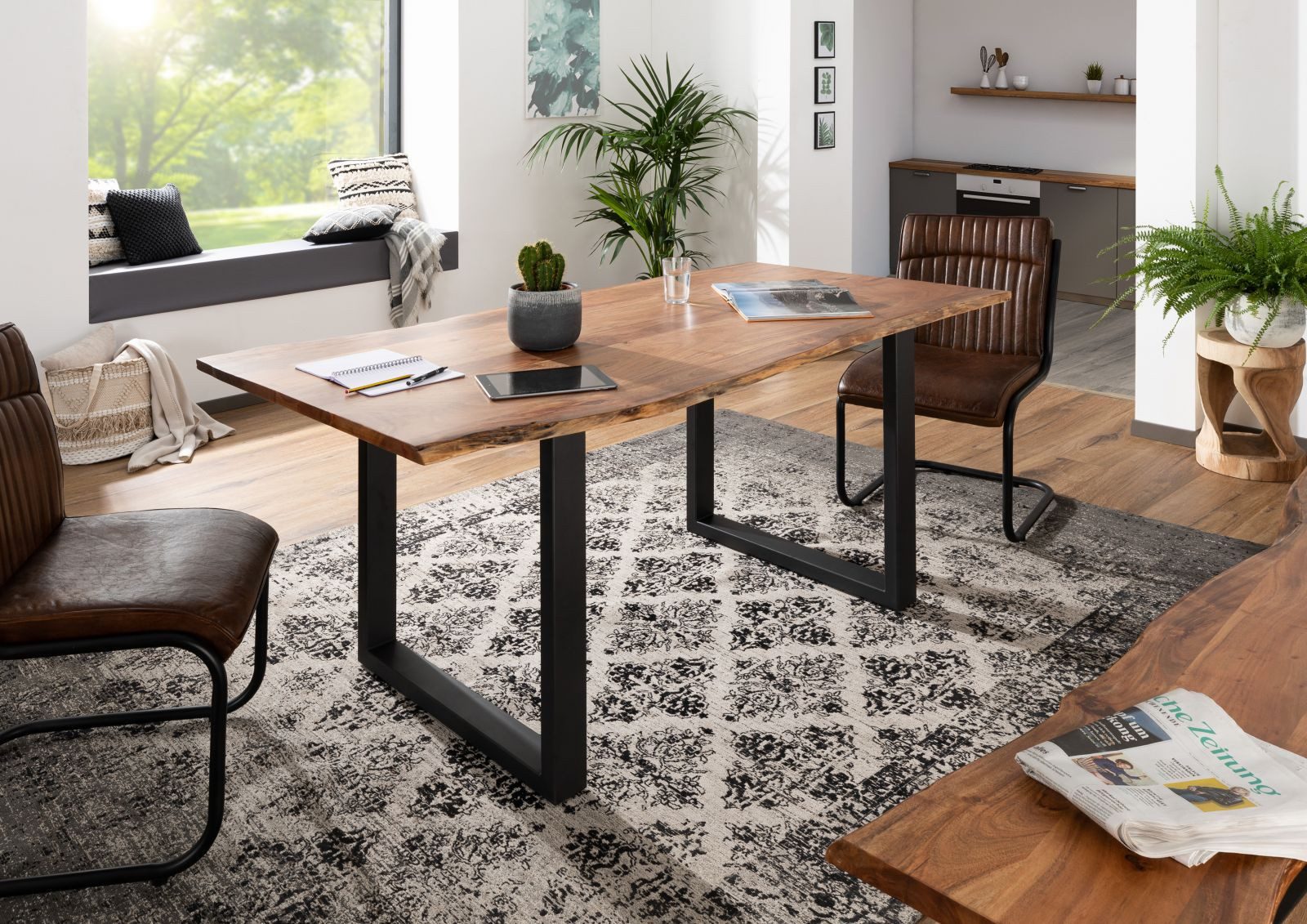 Massivmoebel24 Baumkantentisch FREEFORM (Baumtisch Akazie 140x90x76 günstig online kaufen
