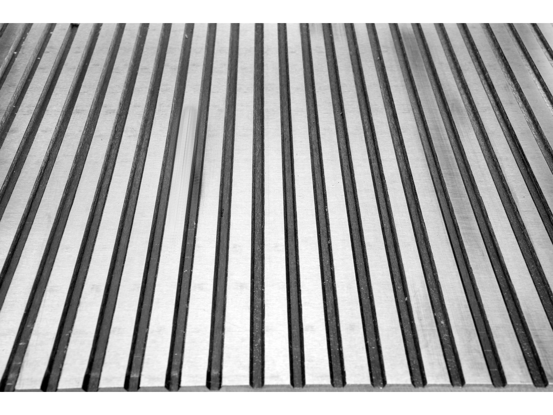 Yato Elektrogrill PŁYTA GRILLOWA RYFLOWANA 55CM, 3000 W