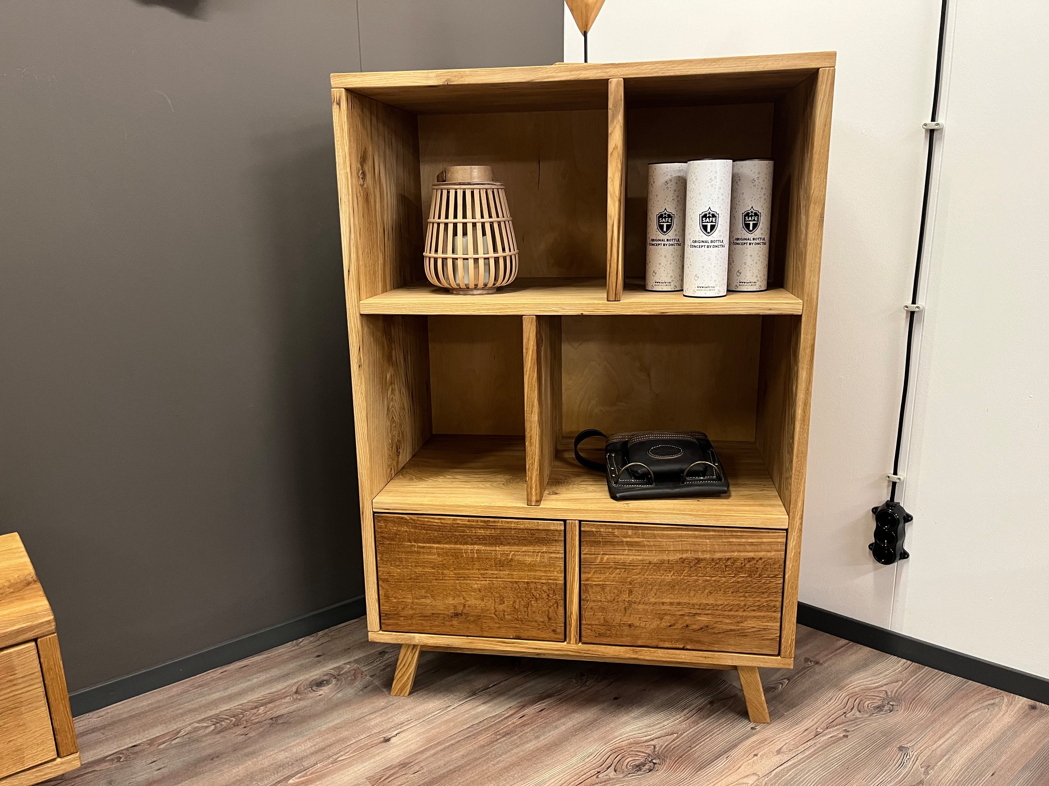 Möbel Specht Stauraumregal Bergen Eiche masssiv, Bücherregal, massive Füße im Skandi-Look