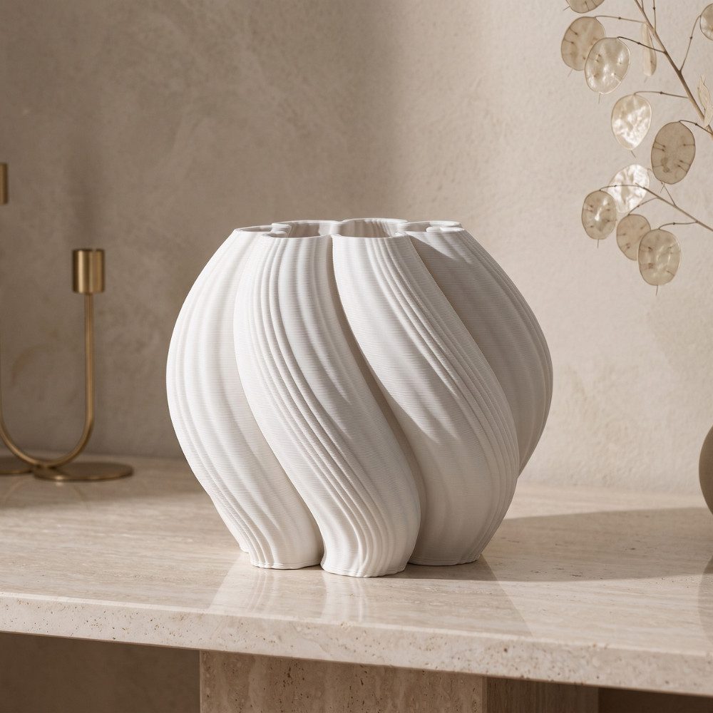 alesvelt Dekovase Design-Vase LUCA Skulpturale Keramikvase mit gedrehtem 3D-Rippenmuster