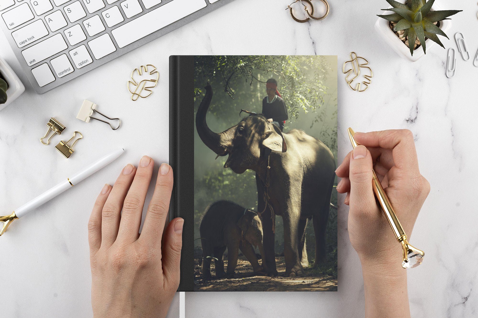 MuchoWow - Trainer, Tagebuch, Notizbuch 98 Journal, Tiere - - Elefant Wald Bäume Haushaltsbuch - A5, Seiten, Merkzettel, Notizheft,