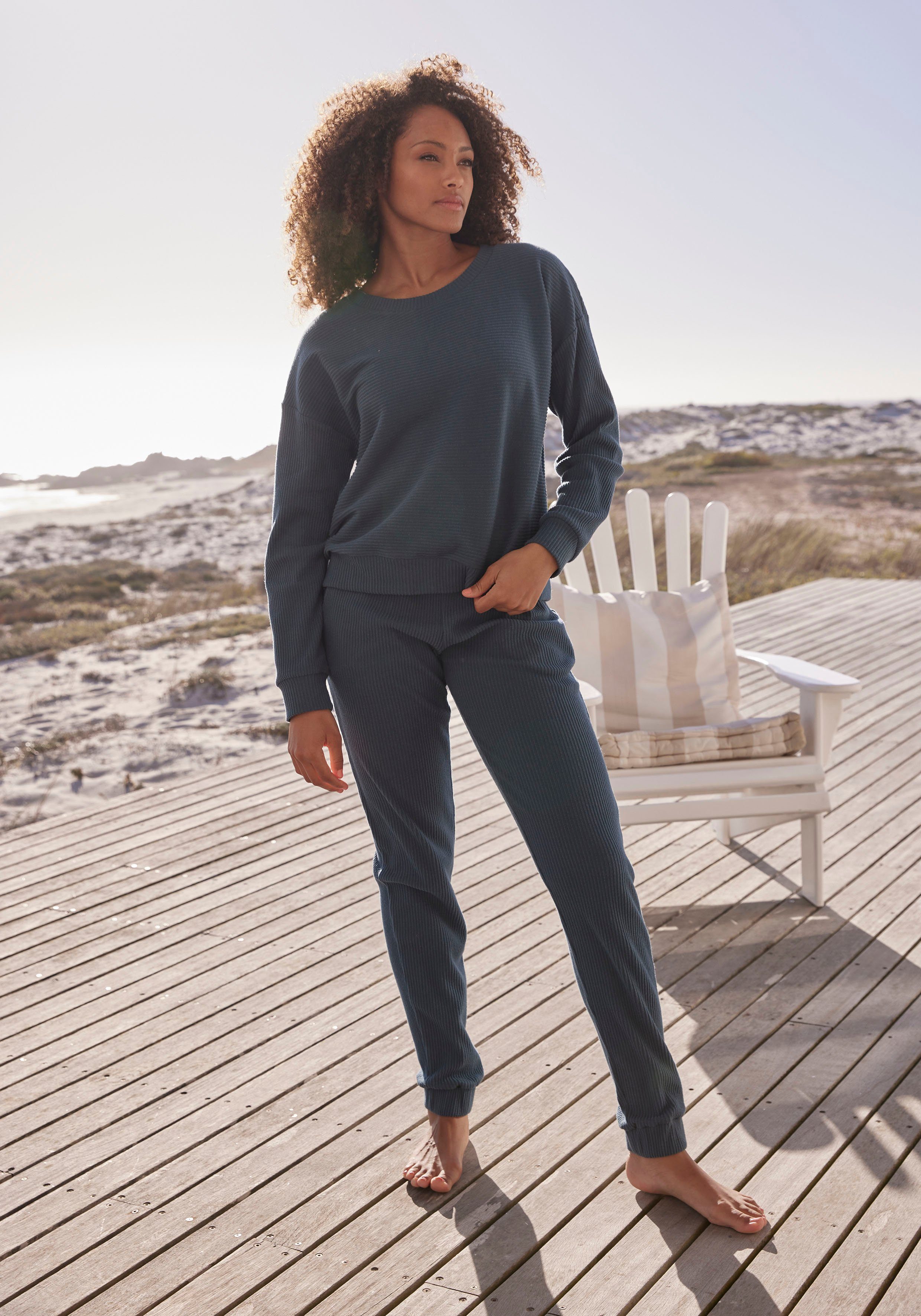 s.Oliver Relaxhose Sweathose aus Ripp-Qualität mit Einrifftaschen, Loungewear