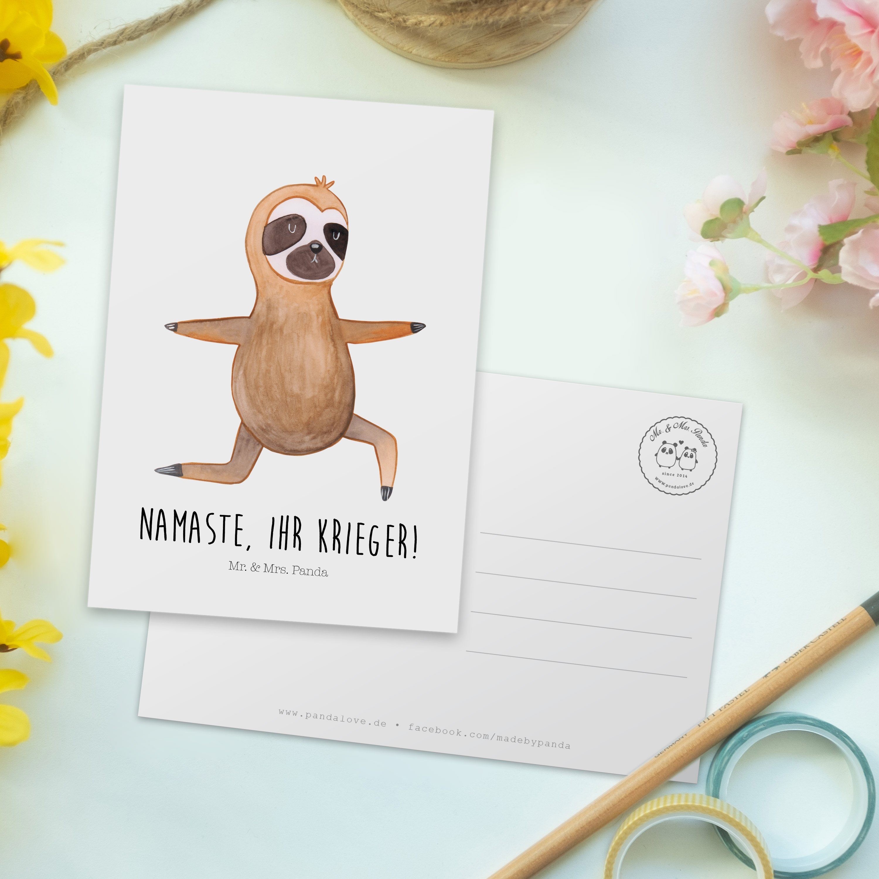 Weiß Geschenk, Grußkarte, Mr. Dankeskarte, Einladungsk - Yoga Panda Postkarte - Mrs. & Faultier