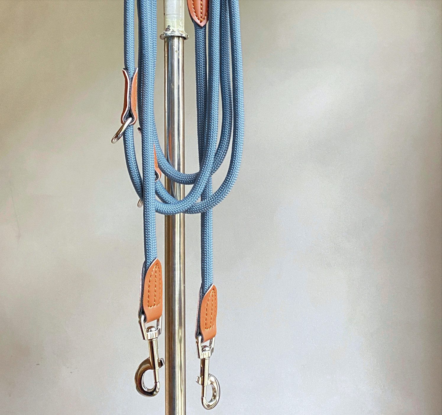 Leisegrün Hundeleine für große Hunde, 2m, 3-fach verstellbar, Nylon, Doppelleine für 2 Hunde, Führleine, Freihandleine, Kurzführer – Bild 4 von 5
