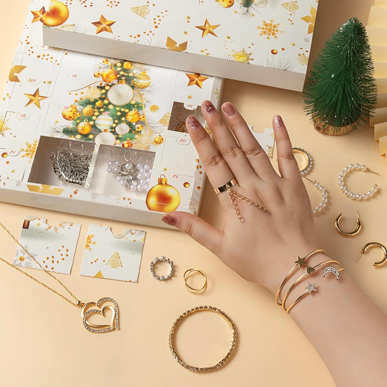 Coonoor Adventskalender Schmuck Adventskalender 2026, 24 Tage Weihnachten Countdown Kalender, Weihnachtskalender Geschenk für Teenager Frauen Mädchen – Bild 3 von 5