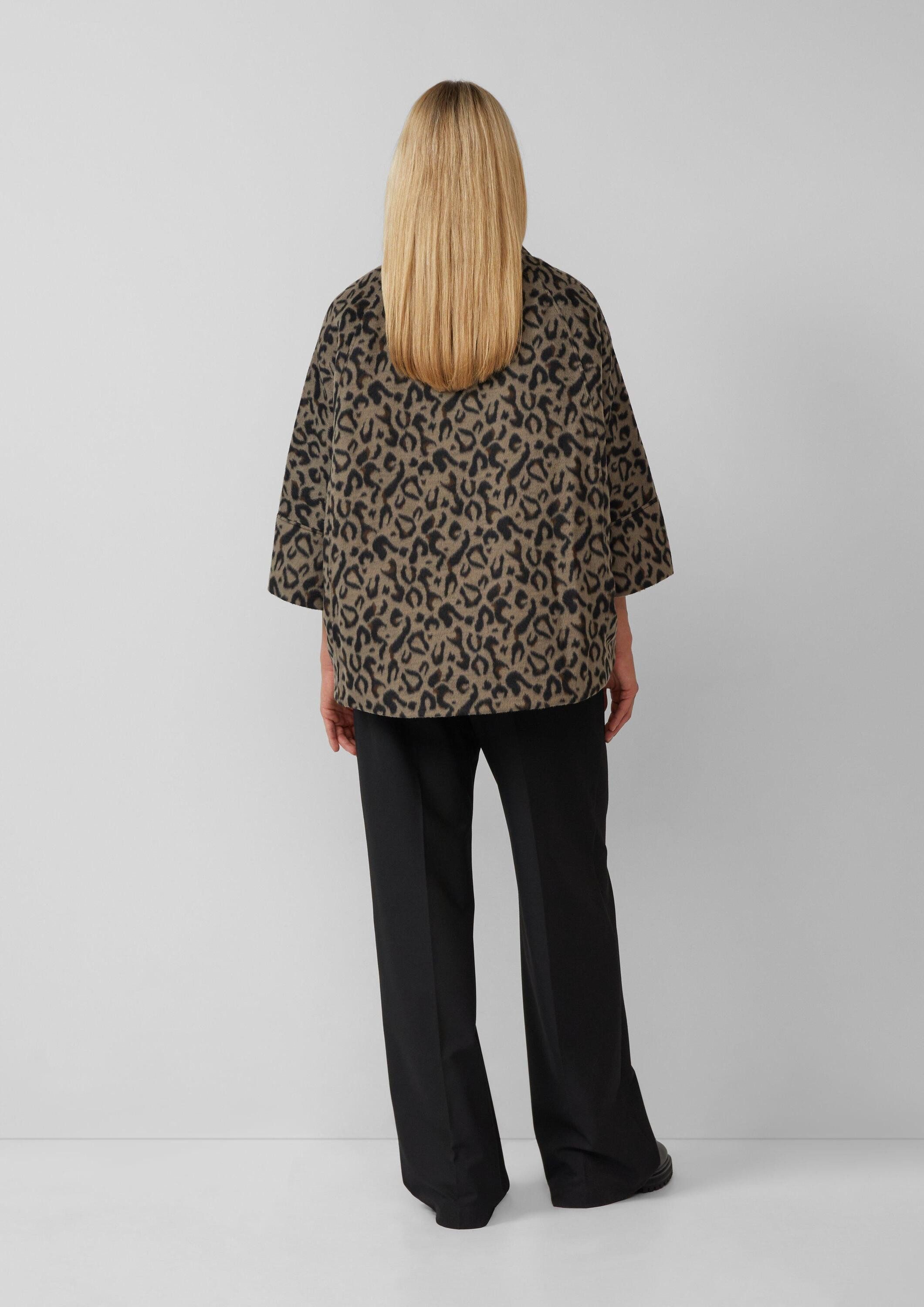 s.Oliver Funktionsjacke Outdoor-Jacke Wattierte Cape-Jacke mit Leo-Print
