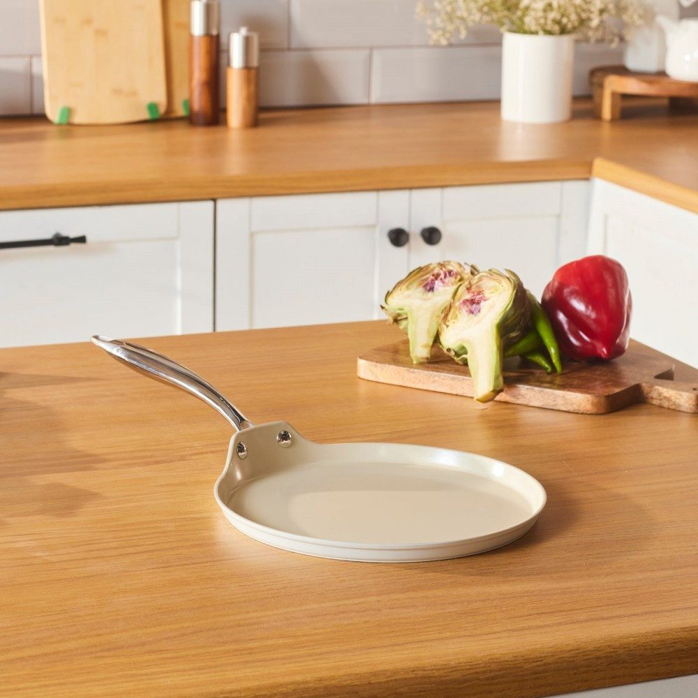 Karaca Crêpepfanne Karaca Swiss Crystal Almond Cream Pfannkuchen Pfanne 25 Cm
