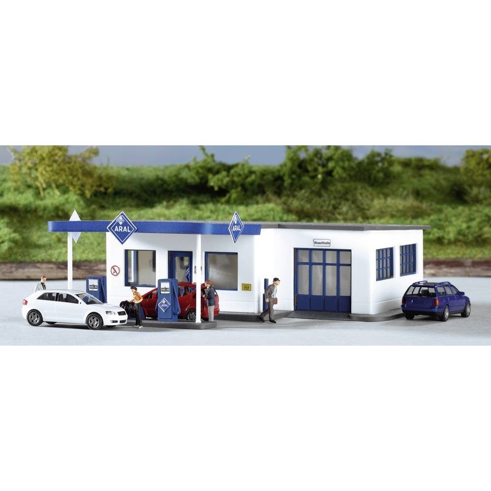 Modelleisenbahn-Gebäude H0 Tankstelle ARAL