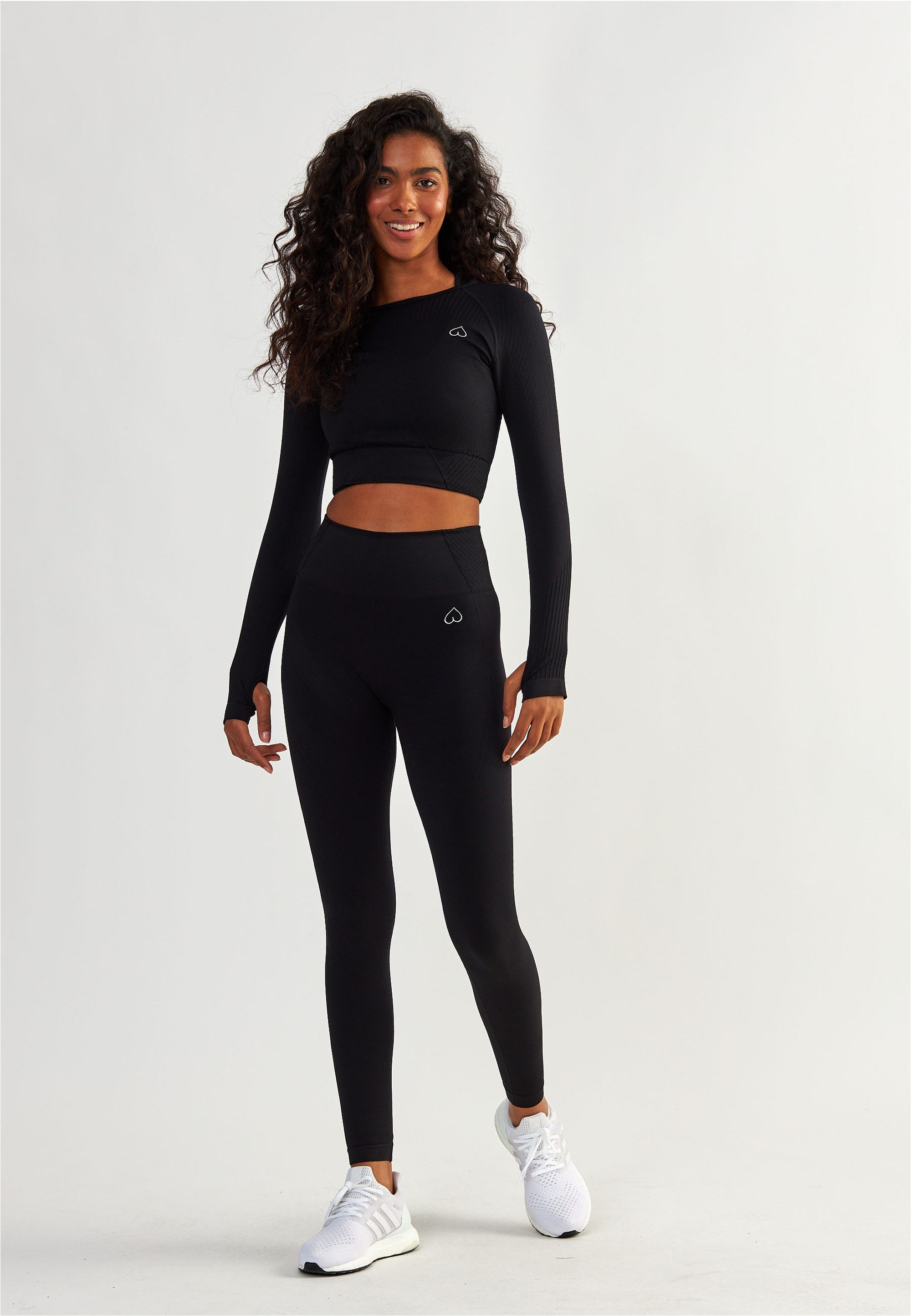BeShaped Trainingstights Femme Force (1-tlg) mit angesagtem Jacquard-Muster günstig online kaufen