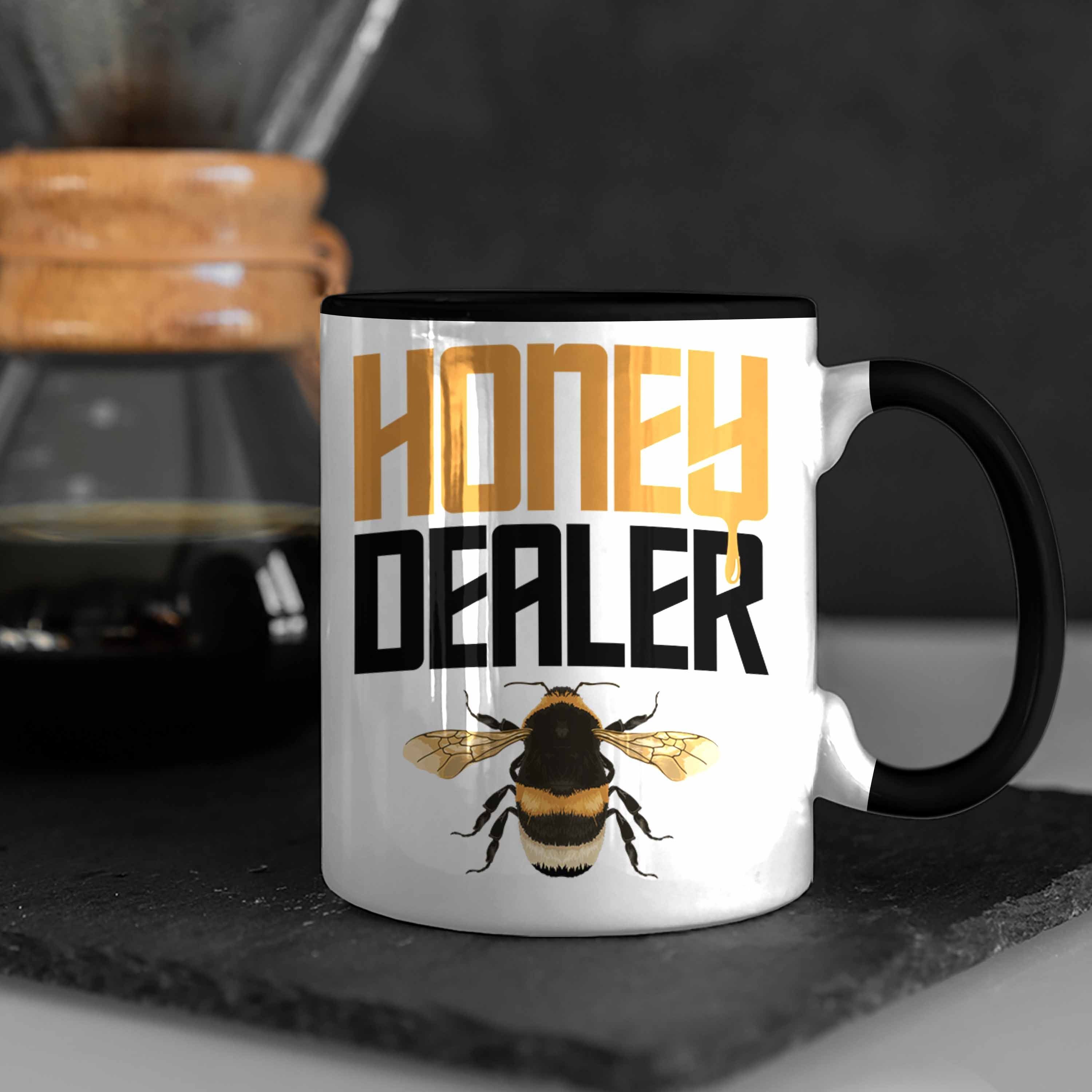 Trendation Tasse Trendation - Tasse Bienen Zuebhör Honig Schwarz Geschenk Imker Geschenkideen Bienenzüchter Bienenzucht Dealer Kaffeetasse