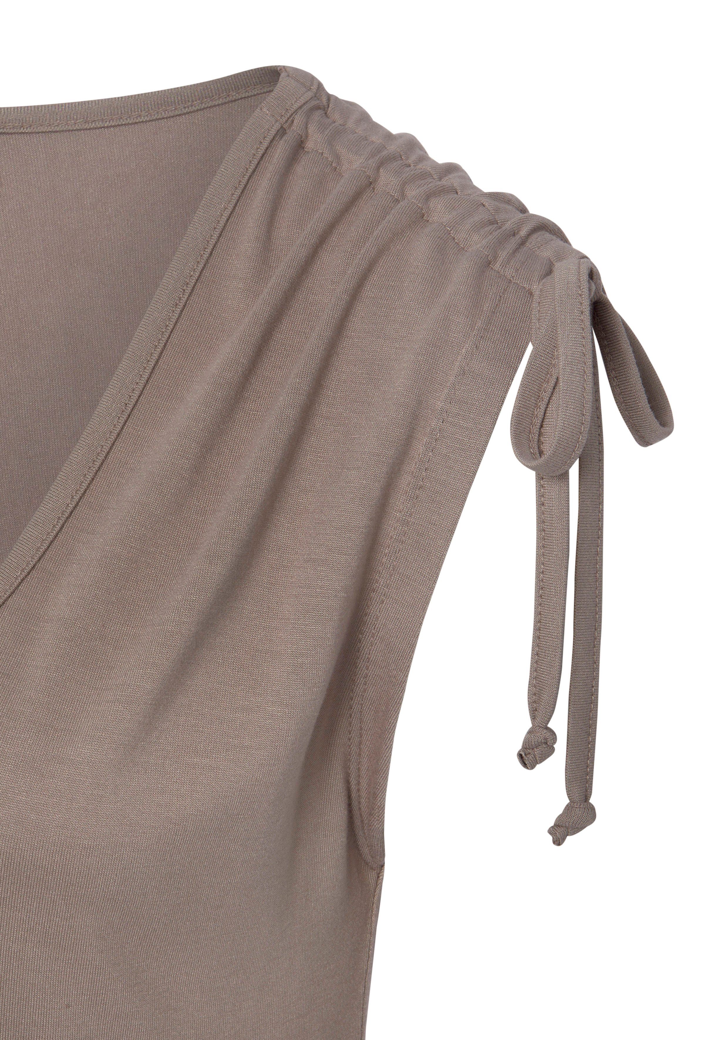 LASCANA Strandtop mit Raffung an den Schultern, bequemes Damentop, figurbetont