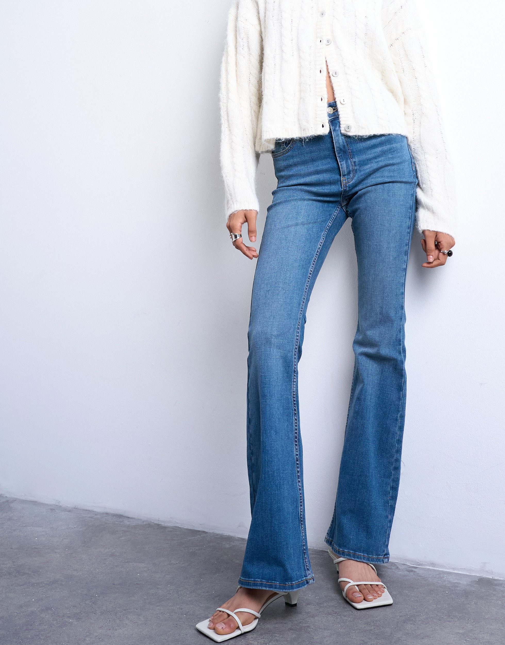TOPSHOP Bootcut-Jeans TSJAMIE HR FLARE DNM JEANS MB NOOS Baumwollmischung, flared fit, high waist