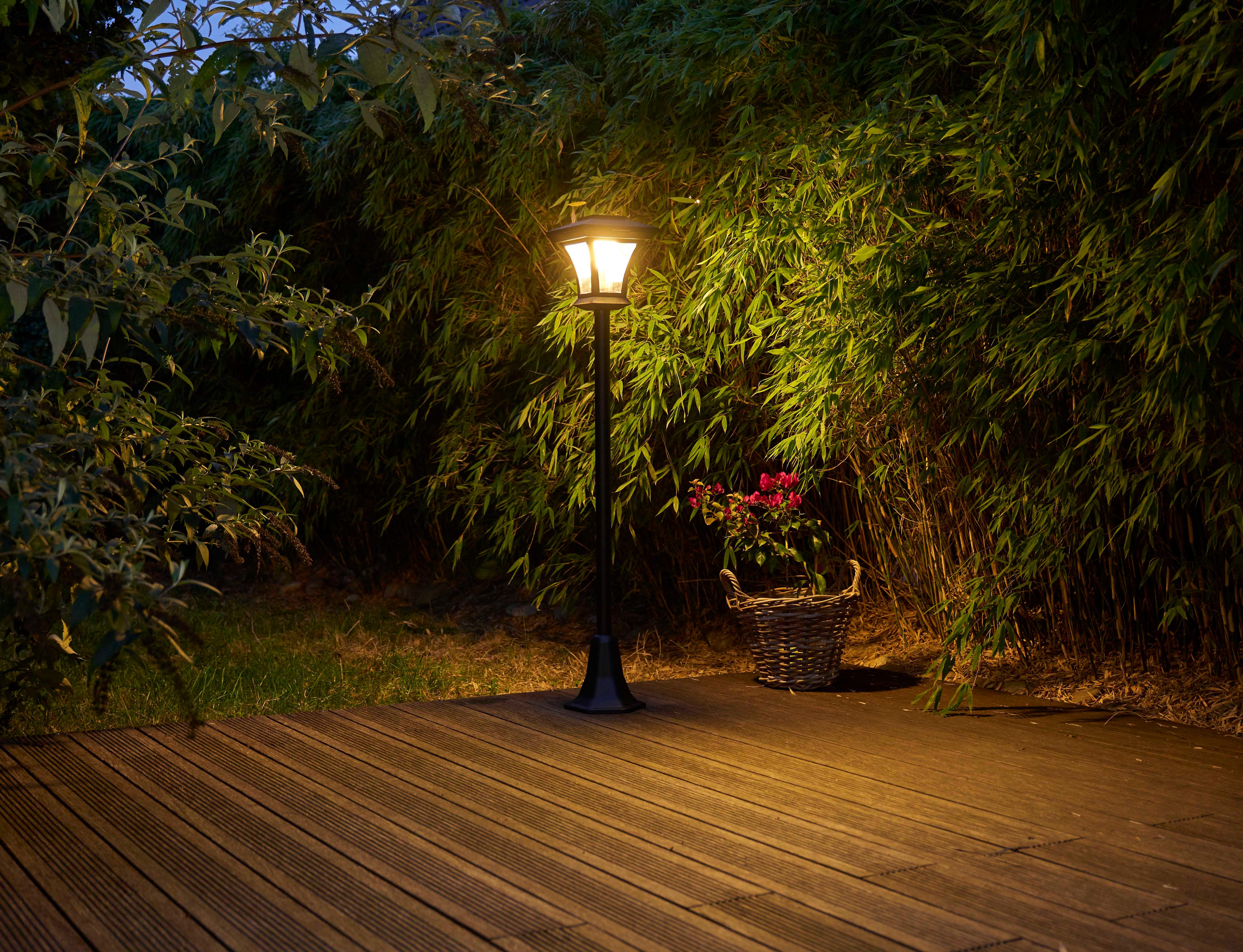 Northpoint LED Gartenleuchte LED 3in1 Solar Gartenlaterne für Innen und Außen Dämmerungssensor