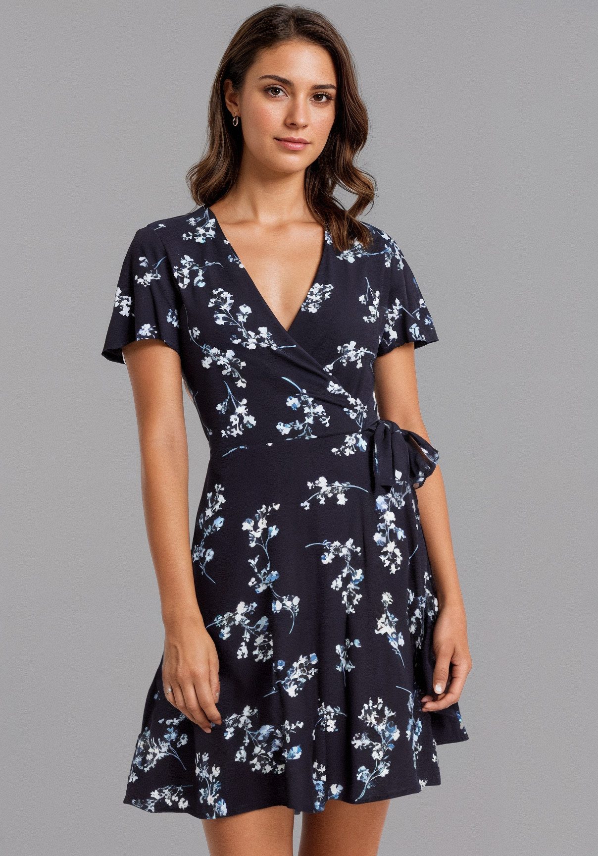 Laura Scott Sommerkleid in Wickeloptik mit günstig online kaufen