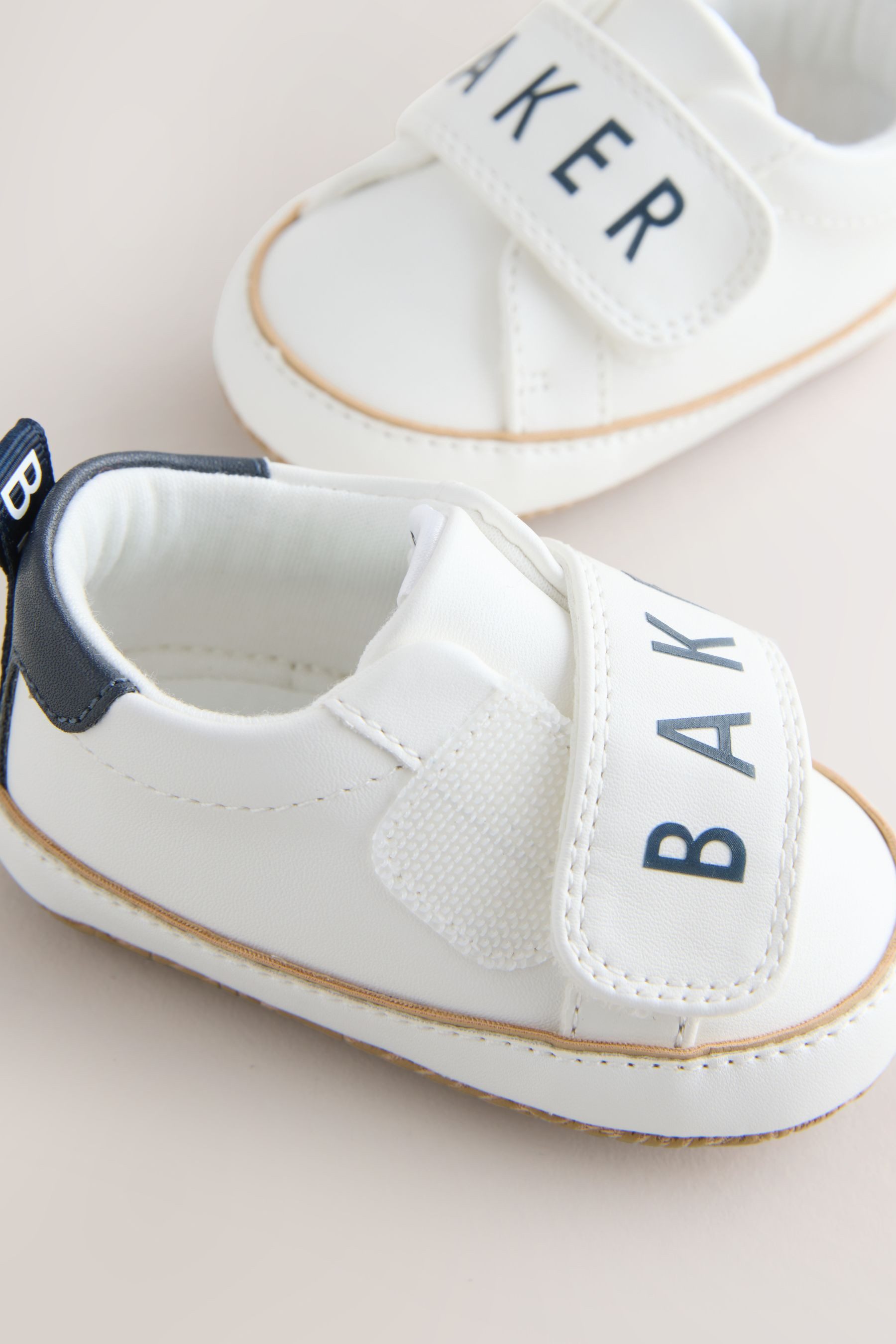 Baker by Ted Baker Baker by Ted Baker Baby Padders-Sneaker Sneaker (1-tlg)