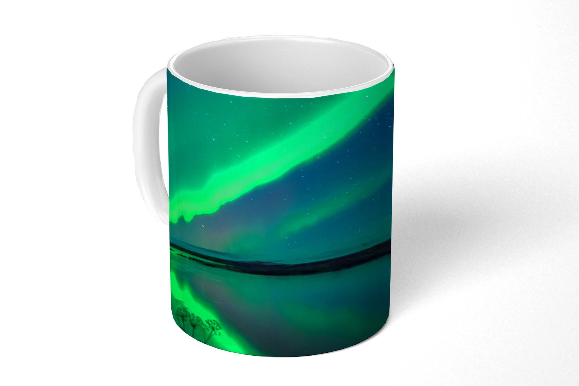 MuchoWow Tasse Nordlicht - Island - Sternenhimmel - Grün - Wasser, 1-tlg., Keramik, Kaffeetassen, Teetasse, Becher, Kaffeebecher, Geschenk