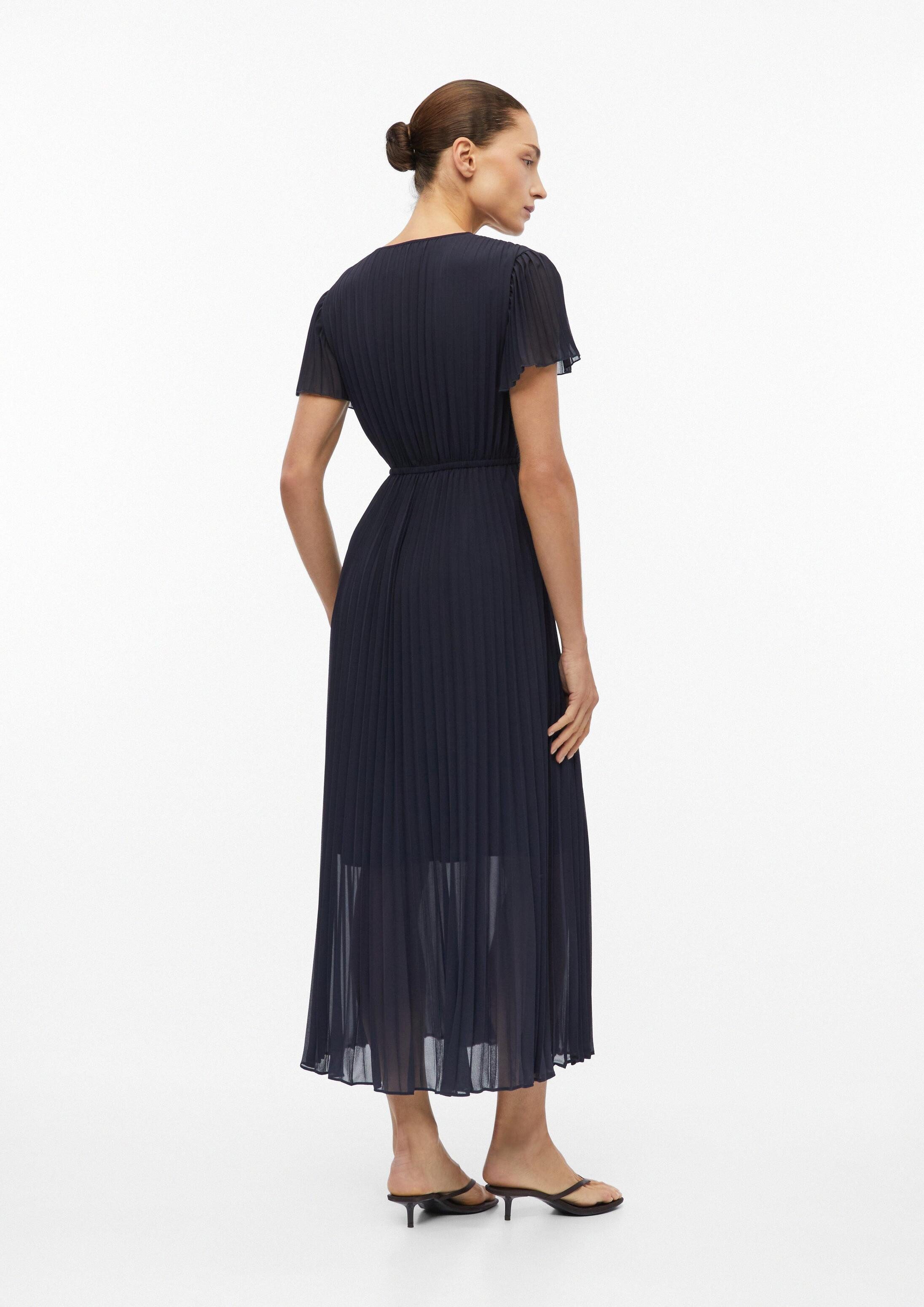 comma Maxikleid Kleid Plissiertes Kleid in Midilänge