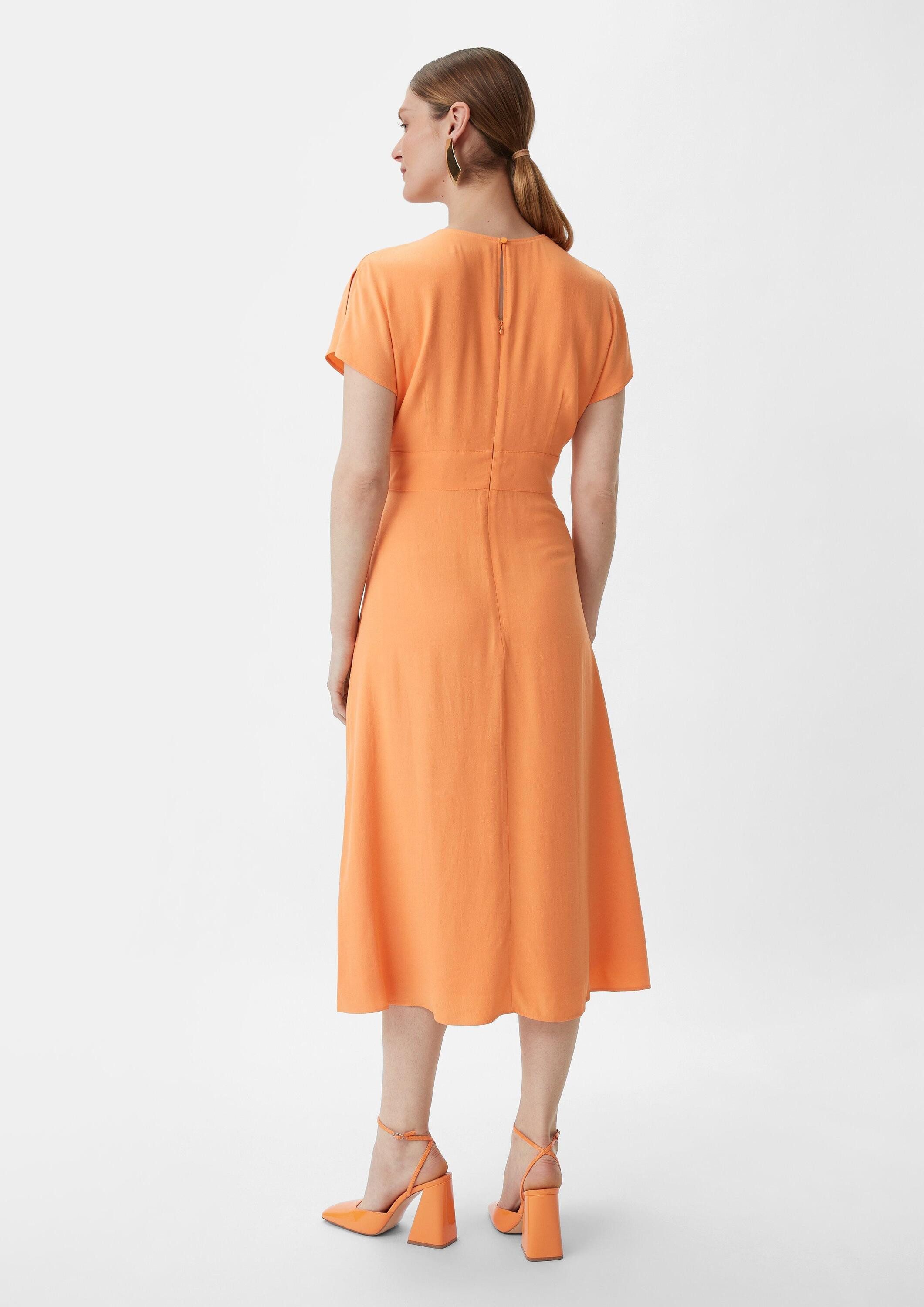 comma Midikleid Kleid Midi-Kleid aus Satin