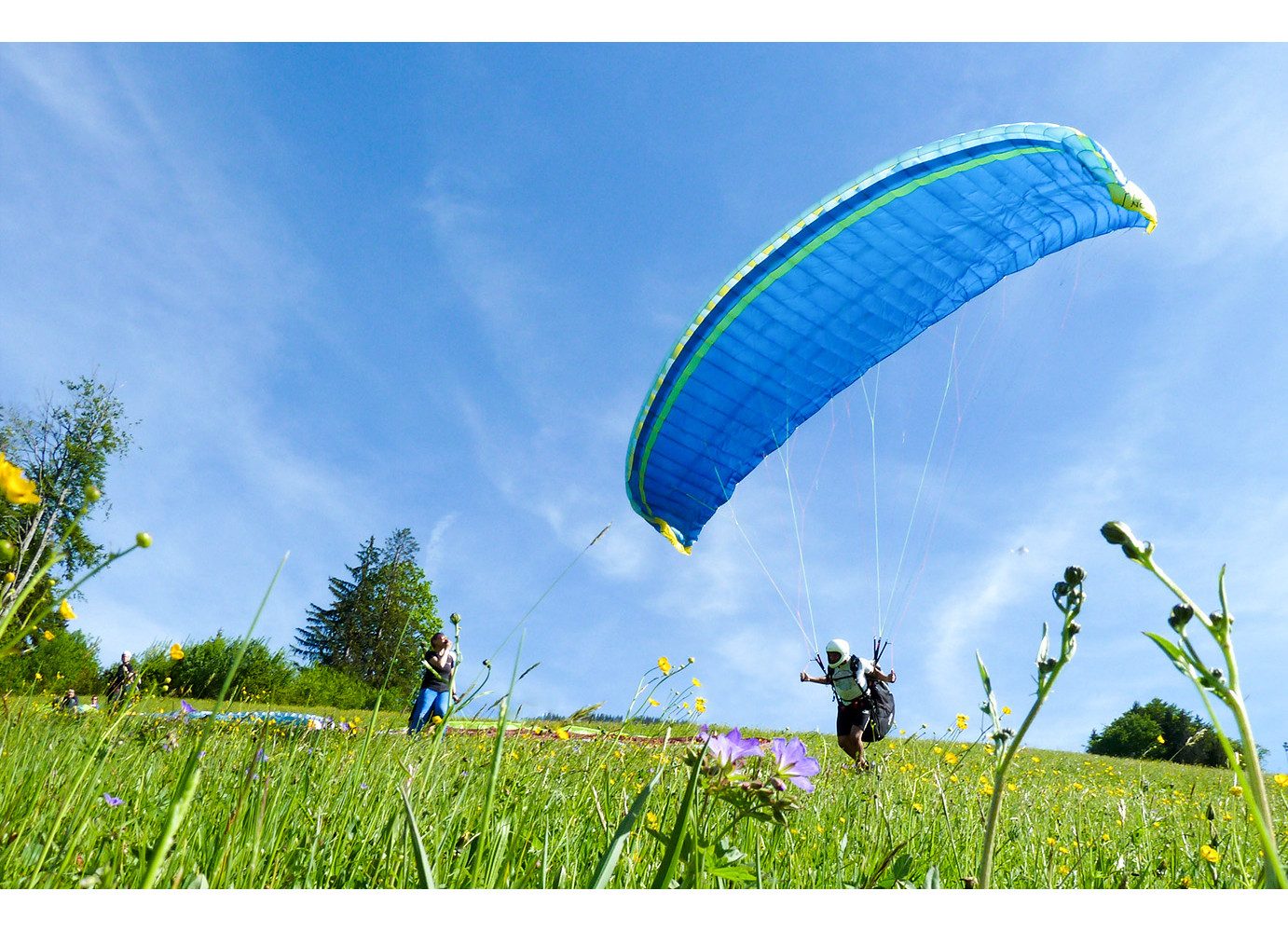 Jochen Schweizer Erlebnisgutschein Gleitschirm-Wochenendkurs