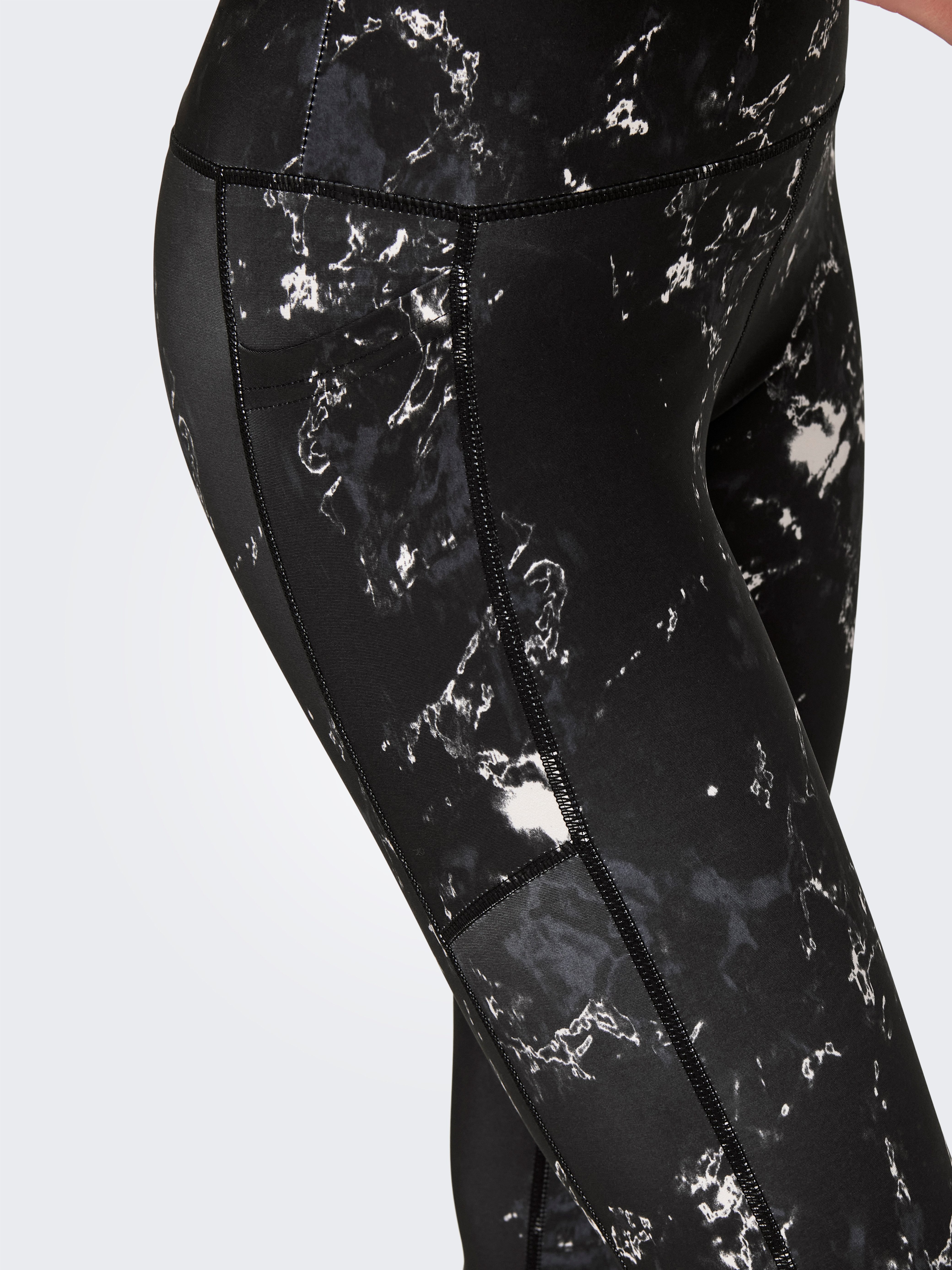 ONLY Play Funktionstights ONPRYA-2-SPACE LIFE HW PCK TIGHTS NOOS mit reflektierenden Details