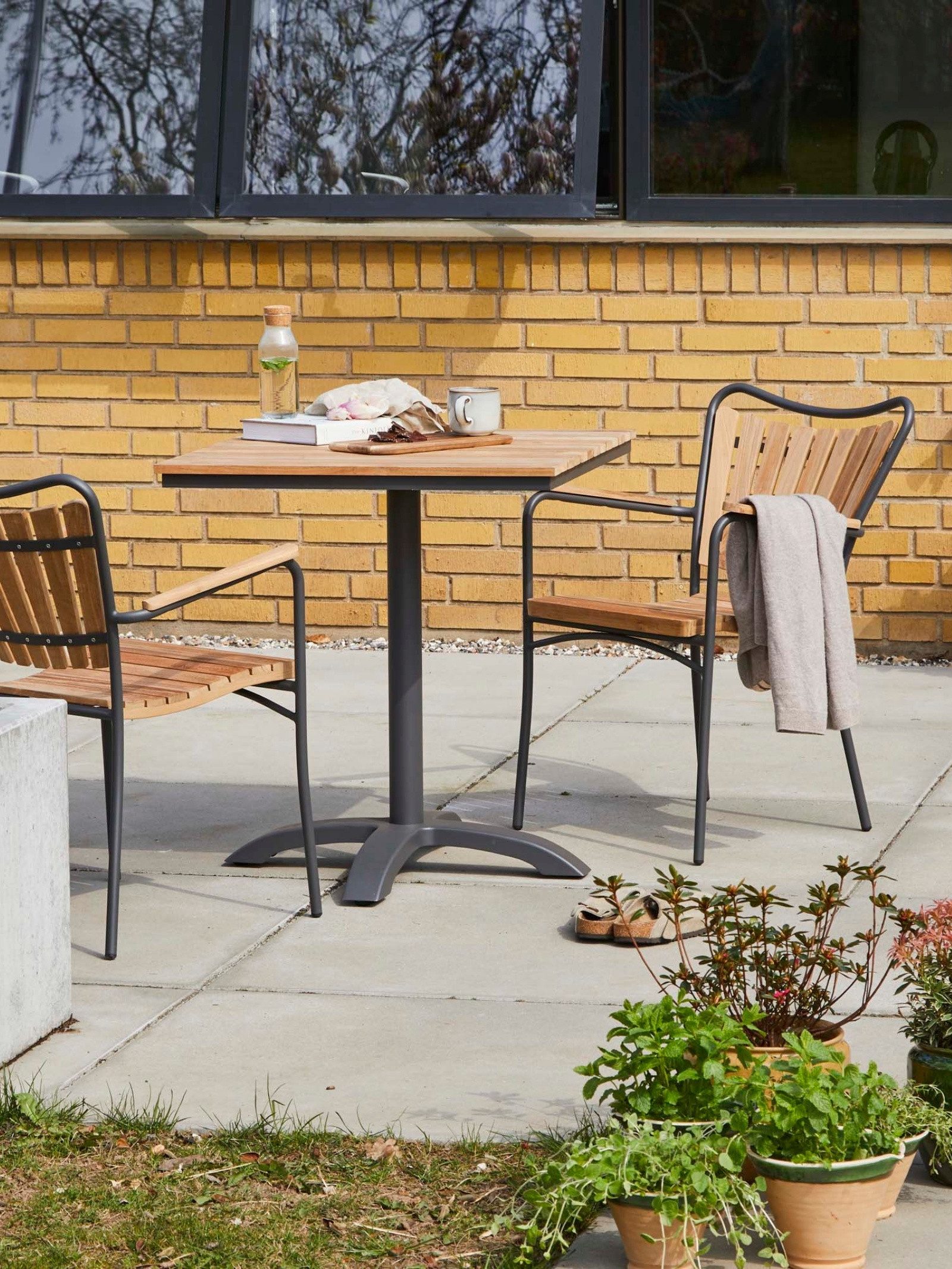 Cinas Gartentisch Mood, Teak, Skandinavisch, wetterbeständig, langlebig, zeitlos