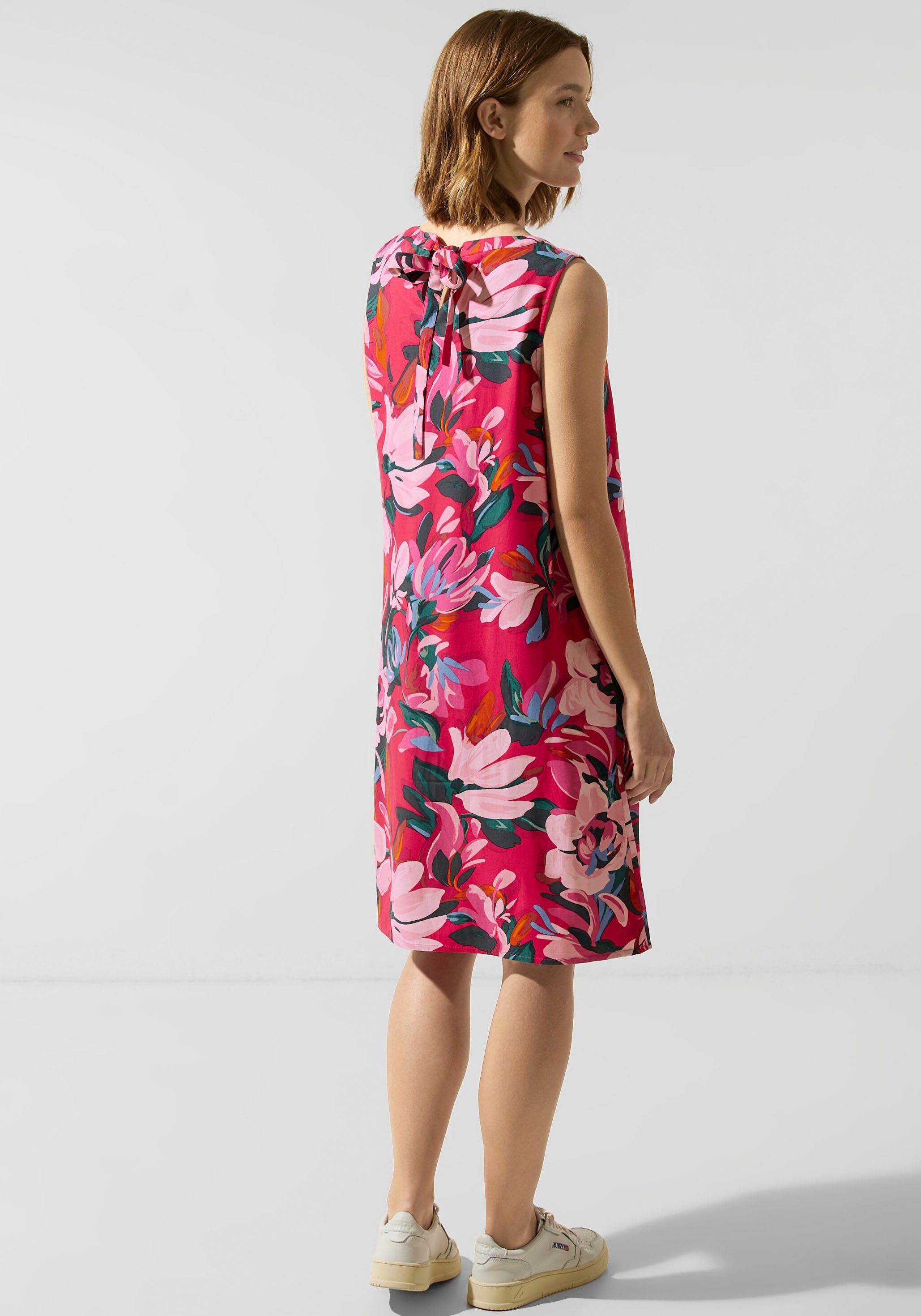 einem STREET floralen berry schönen, Sommerkleid mit Muster rose ONE
