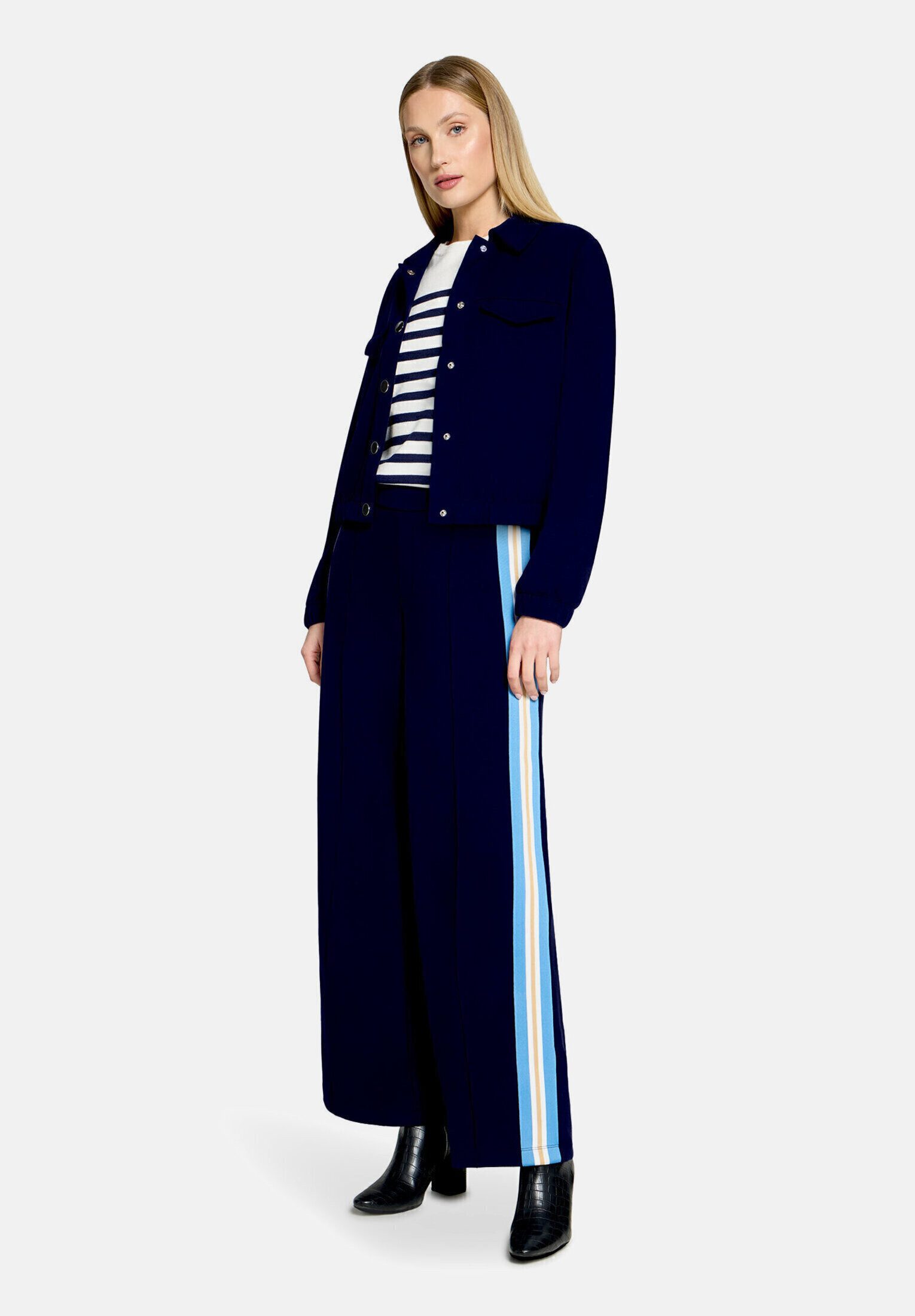 Cartoon Jackenblazer Damen mit aufgesetzten Taschen