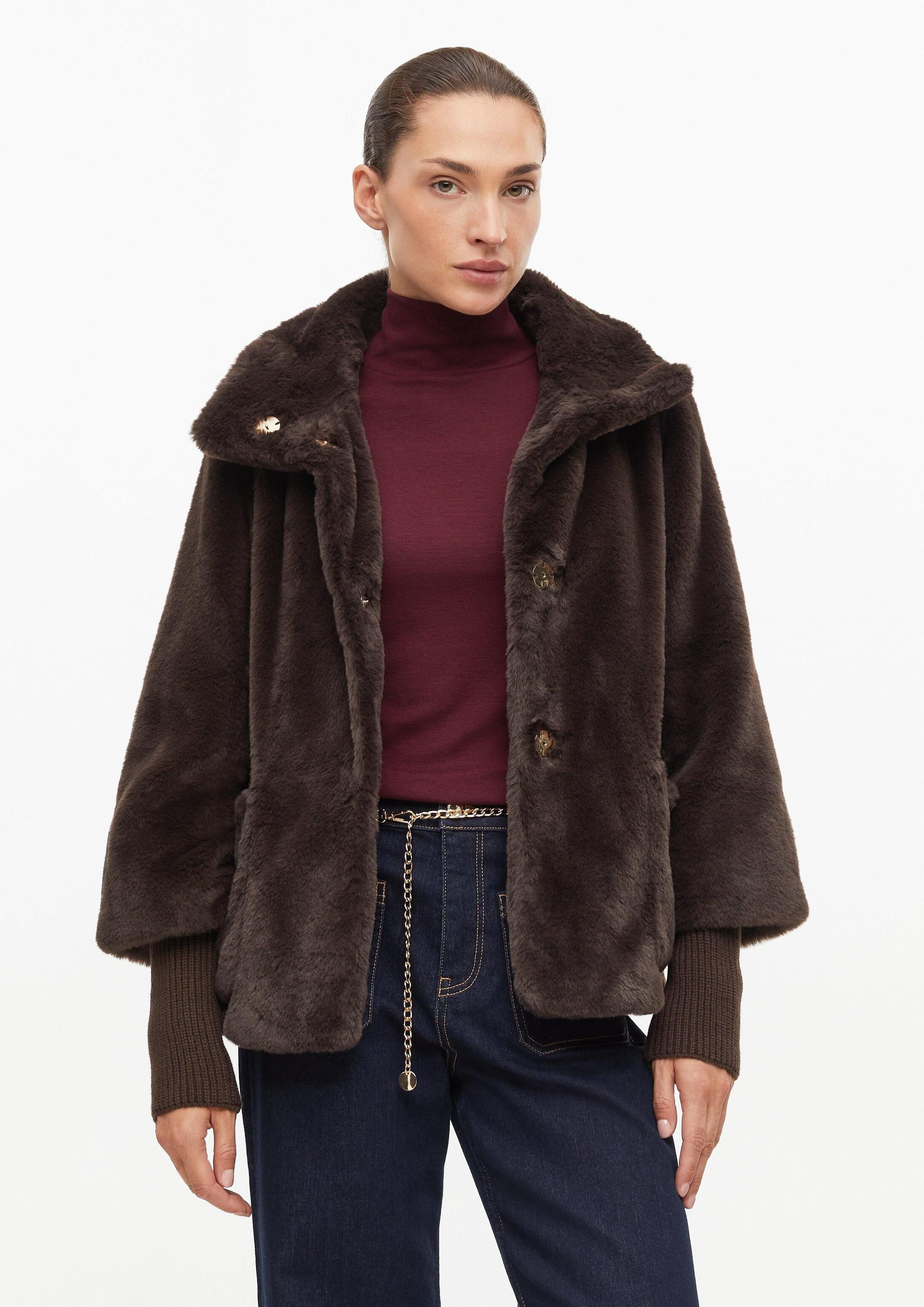 s.Oliver Funktionsjacke Outdoor-Jacke Fake-Fur-Jacke mit Strickärmeln