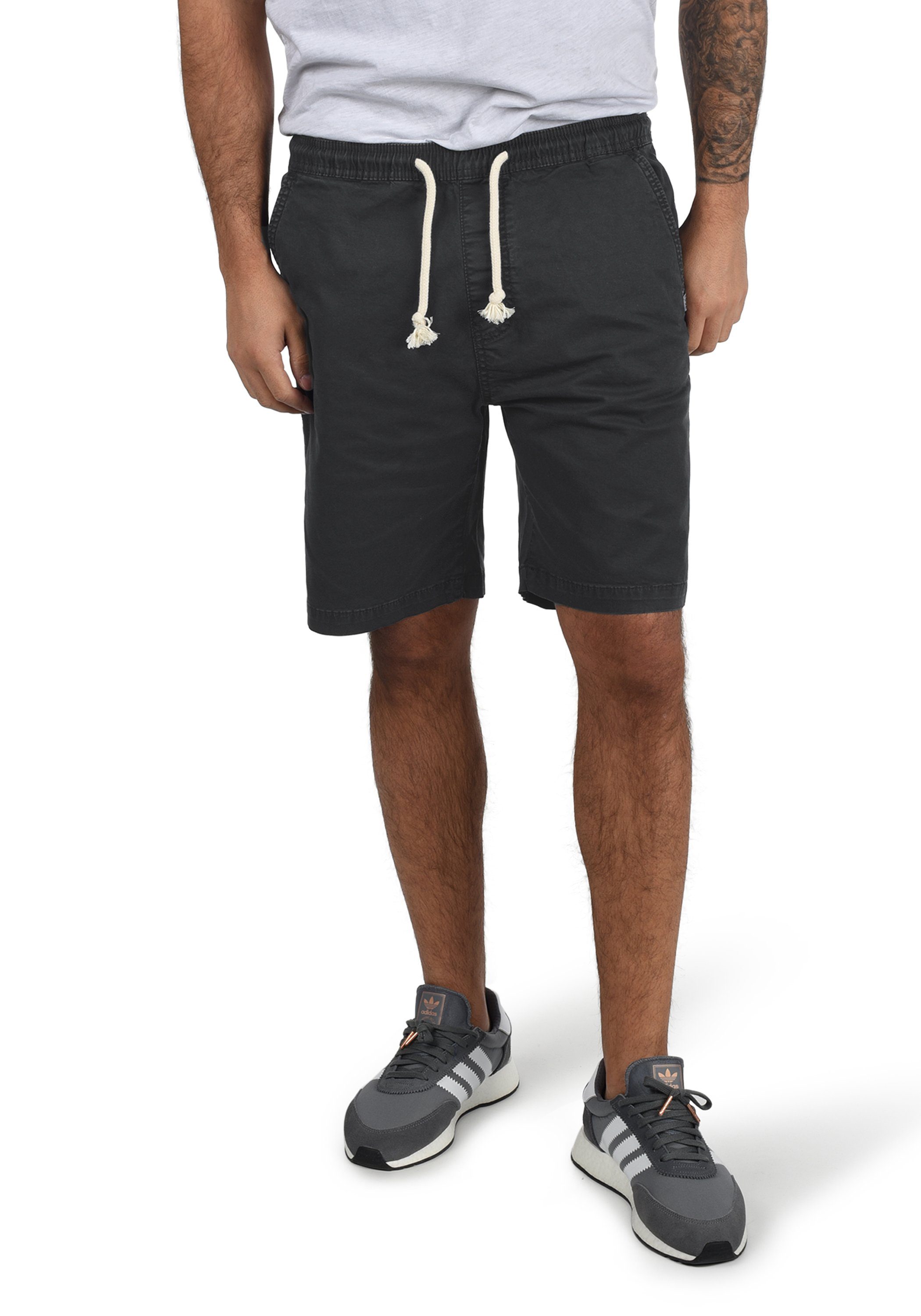 Indicode Chinoshorts IDAbbey kurze Hose mit Kontrastkordeln Black (999)