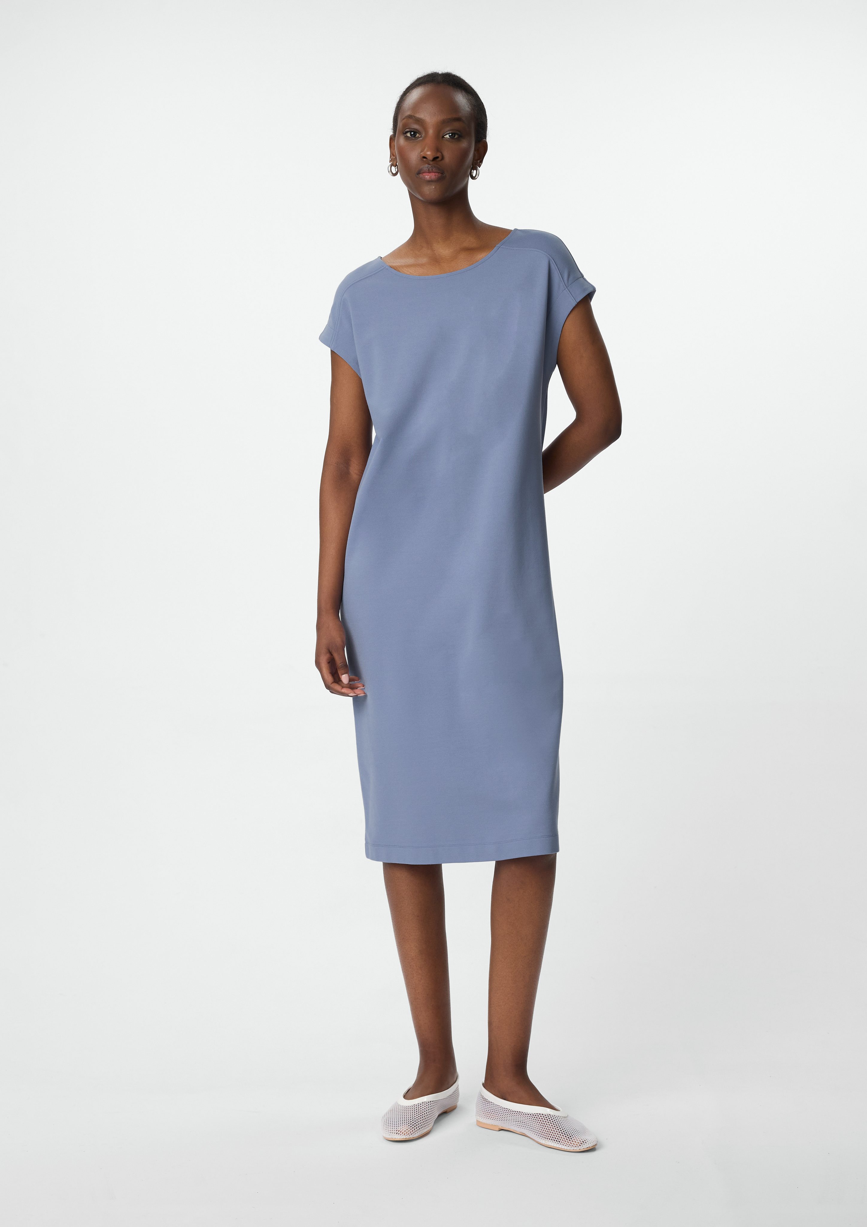 Minikleid Sweatkleid in Midilänge mit überschnittenen Schultern