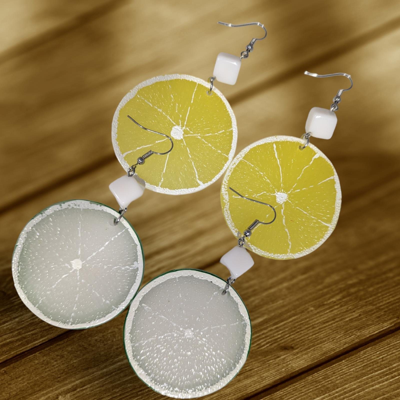 Eyecatcher Paar Ohrhaken Zitronen oder Limetten Ohrringe mit Zuckerwürfel  lustiger Schmuck
