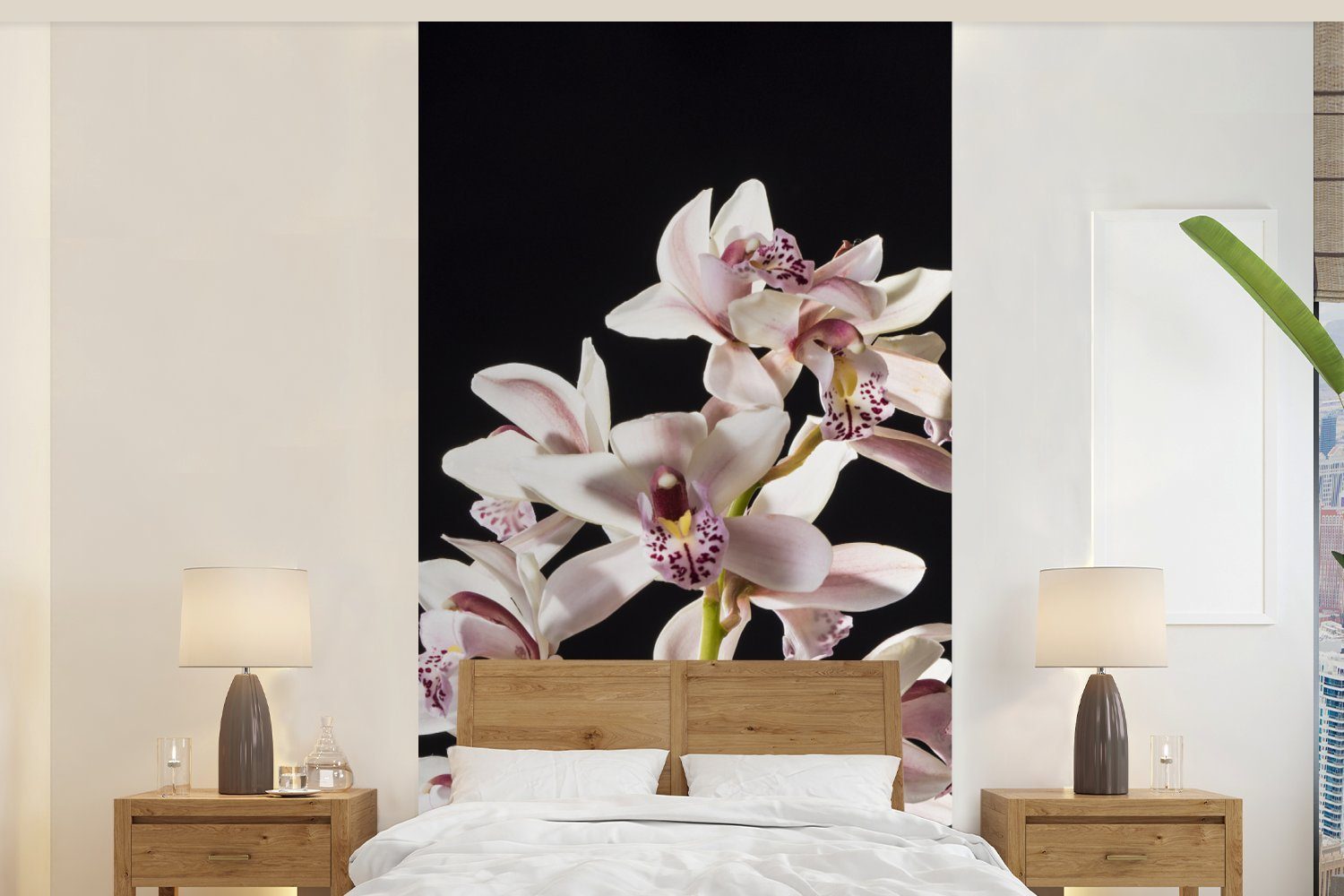 MuchoWow Fototapete Eine weiße Orchidee vor schwarzem Hintergrund, Matt, bedruckt, (2 St), Vliestapete für Wohnzimmer Schlafzimmer Küche, Fototapete