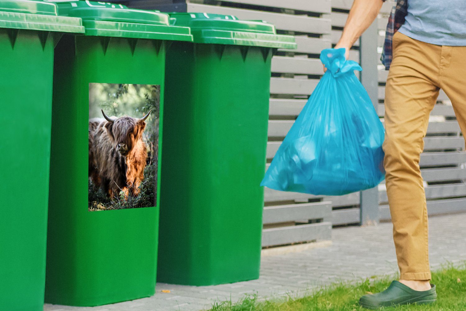 Mülltonne, (1 Mülleimer-aufkleber, Schottische Wald Wandsticker Sticker, - Container, - Highlander St), MuchoWow Tiere Abfalbehälter