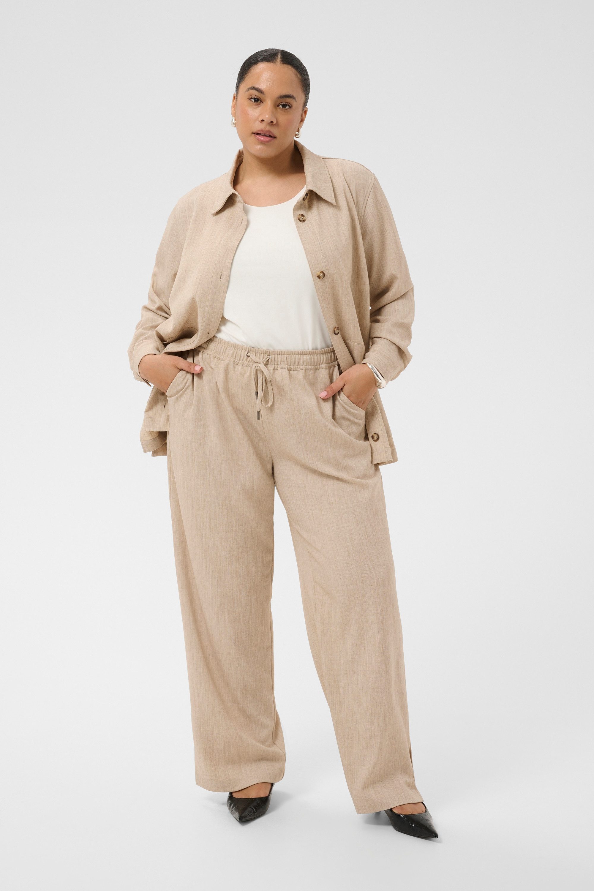 KAFFE Curve Stoffhose Casual Hose KColina Große Größen – Bild 2 von 5